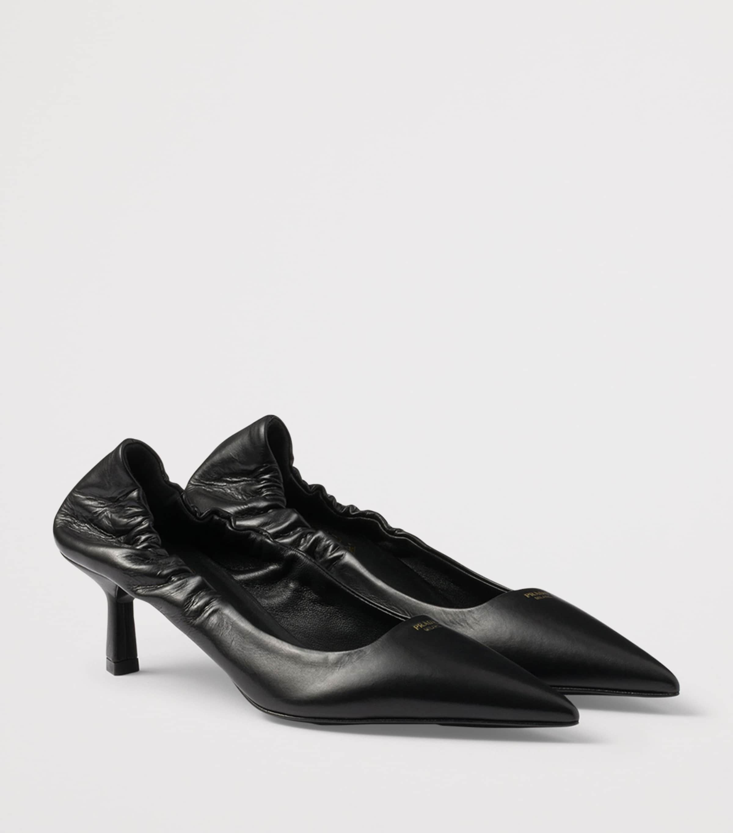 Prada Patent Leather Pointed Pumps 55 Black Image 3
