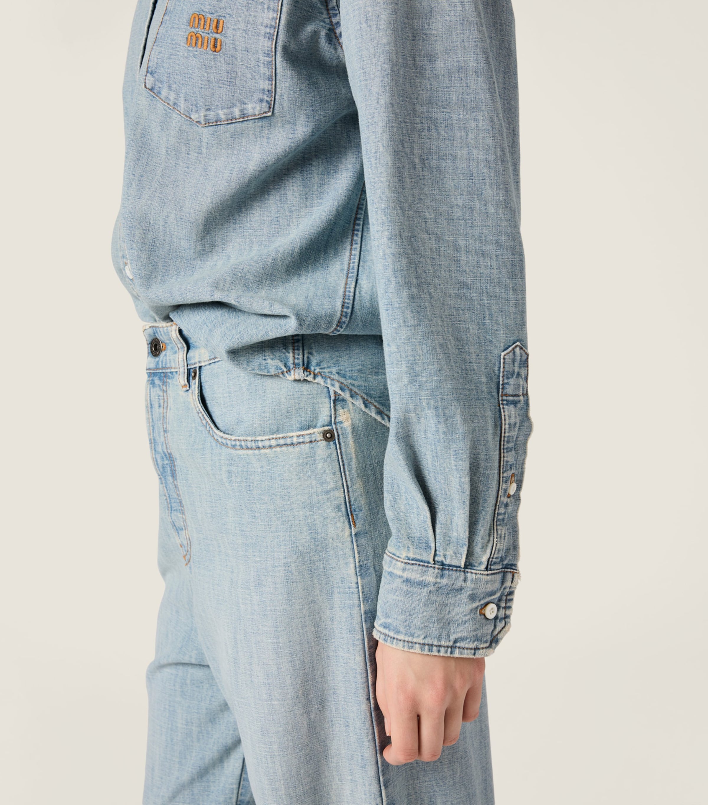 Chambray Shirt F0076 Image 5