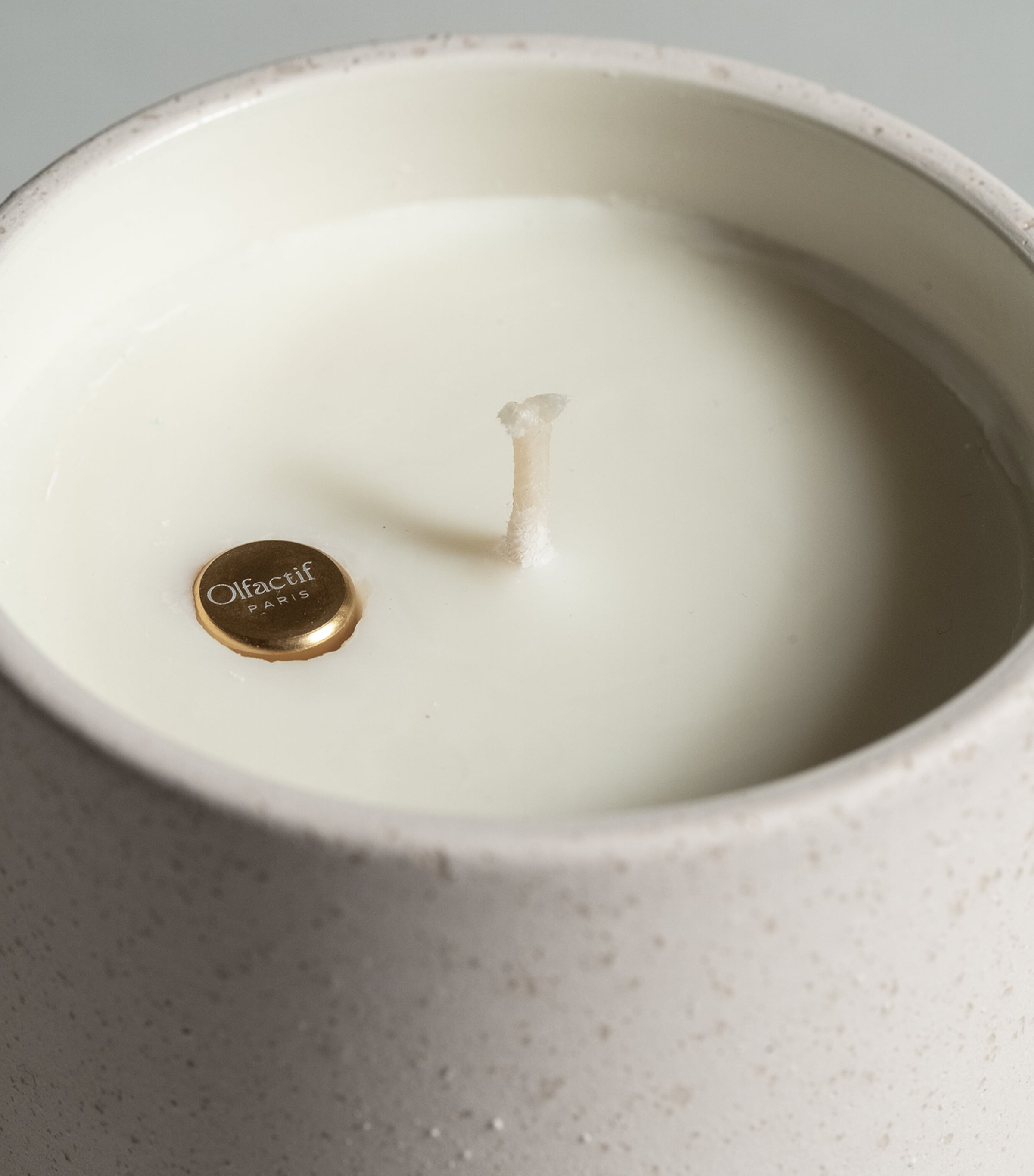 Olfactif Virgo Palo Santo Candle (240g) White Image 6