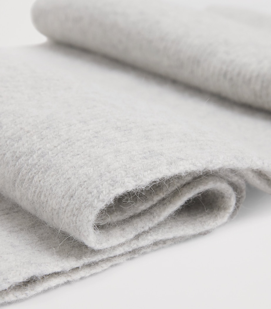 Lambswool Classic Scarf SILVER Image 4