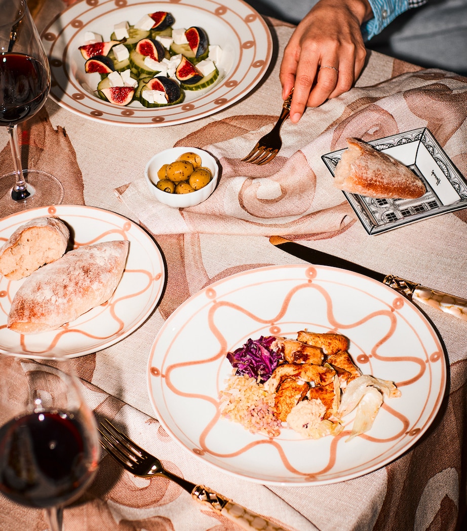 Set of 2 Athenee Peacock Napkins (50cm x 50cm) BEIGE Image 3