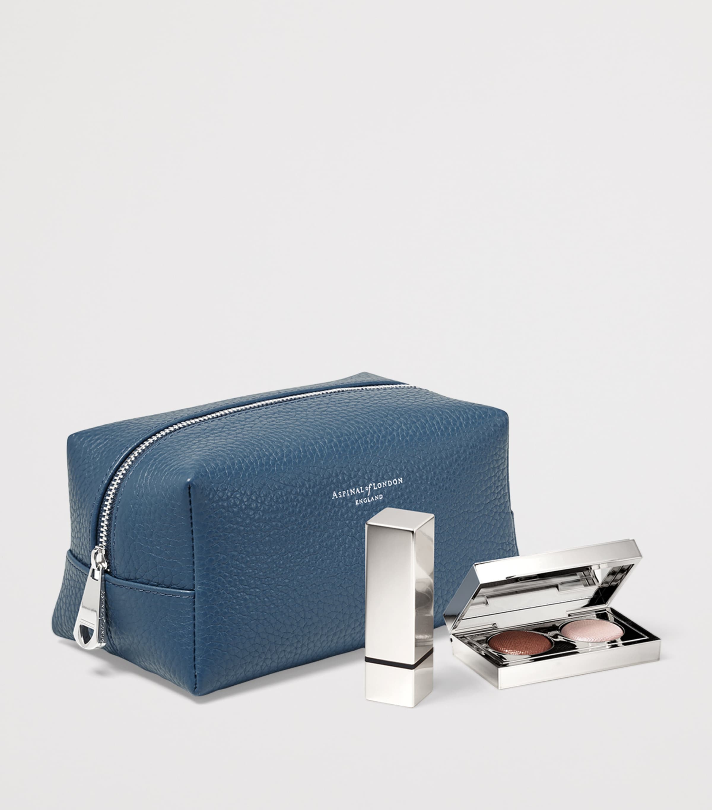 Medium Leather London Cosmetic Case TOPAZ Image 2