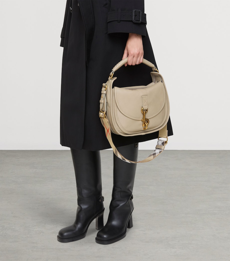 Small Calf Leather B Clip Messenger Bag MUSHROOM Image 3