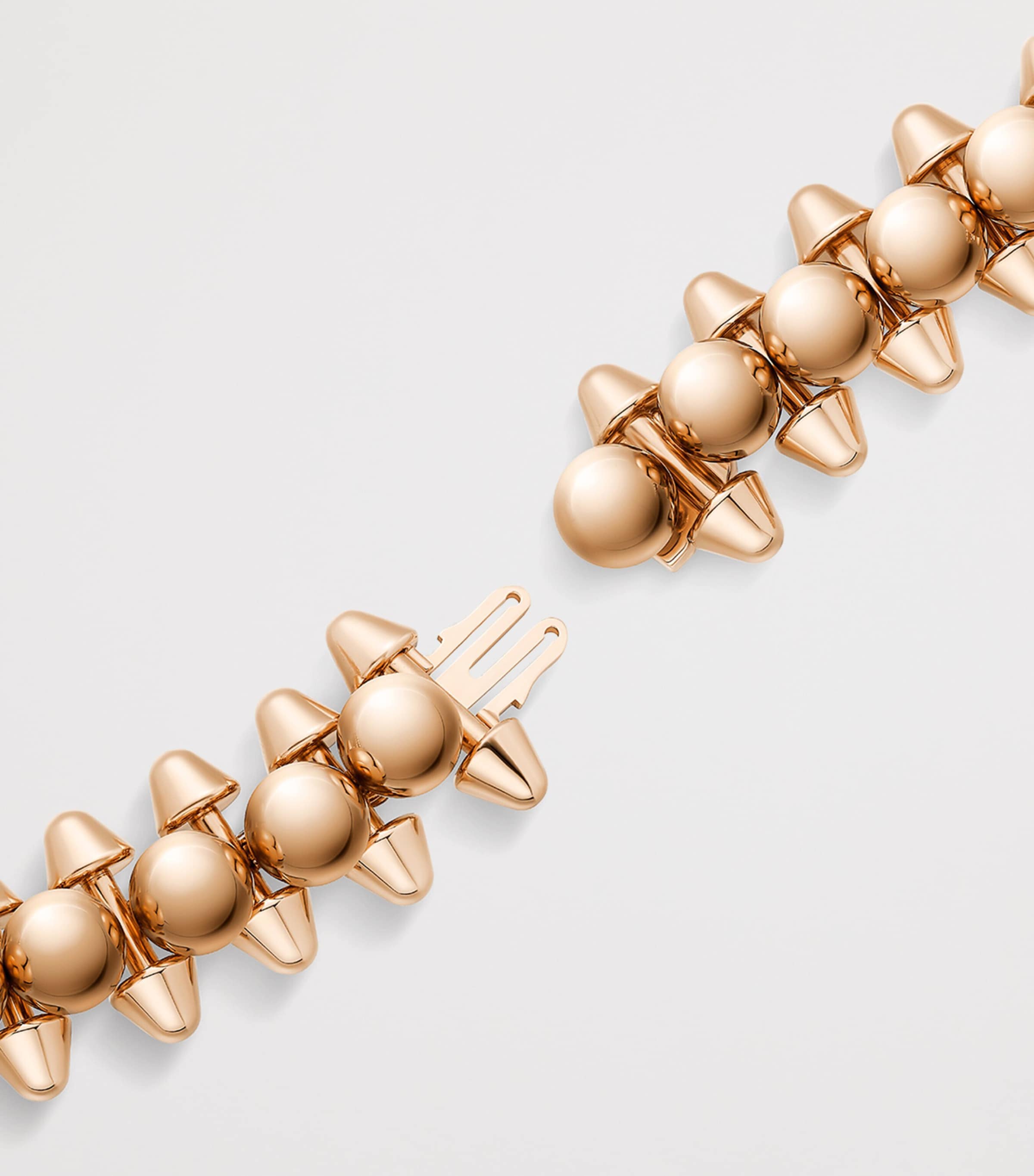 Extra-Large Rose Gold Clash de Cartier Bracelet ROSE GOLD Image 3