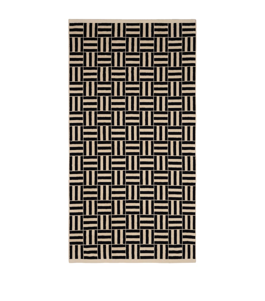 Willis Beach Towel (90cm x 170cm) SAND & NOIR Image 2