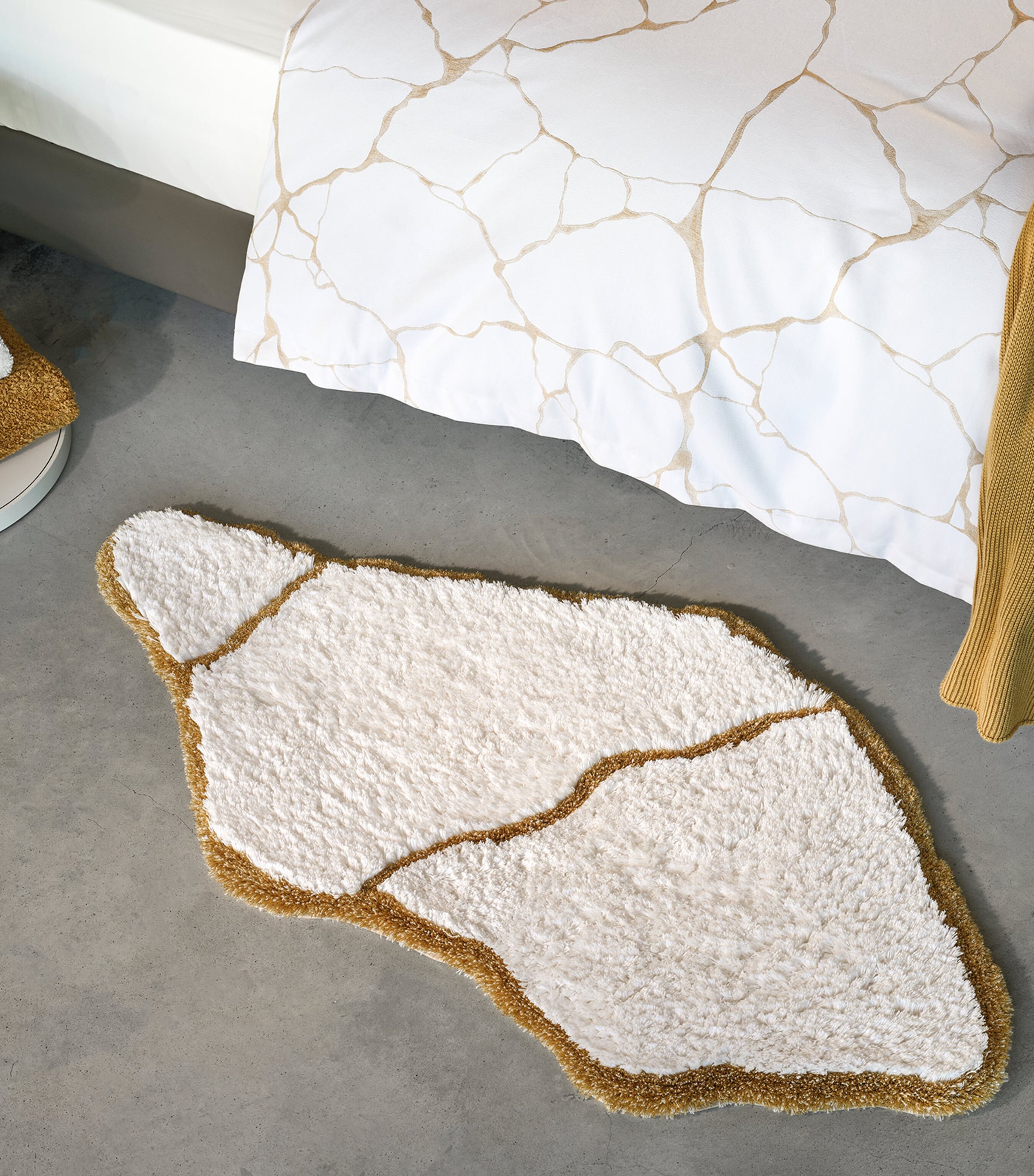 Abyss & Habidecor Jess Bath Rug (70cm x 135cm) Gold Image 5