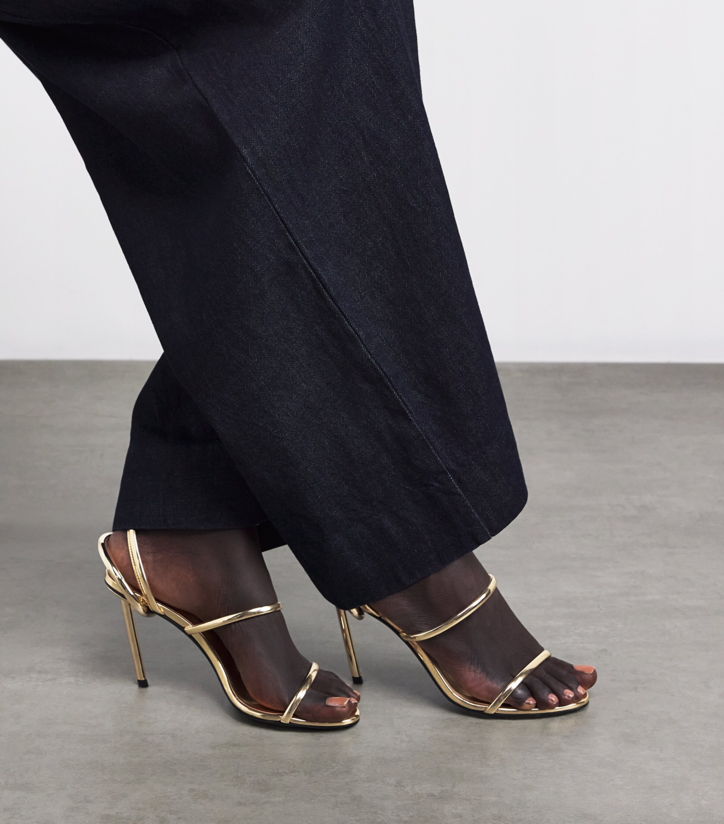 Alaïa Leather Heeled Sandals 90 Gold Image 2