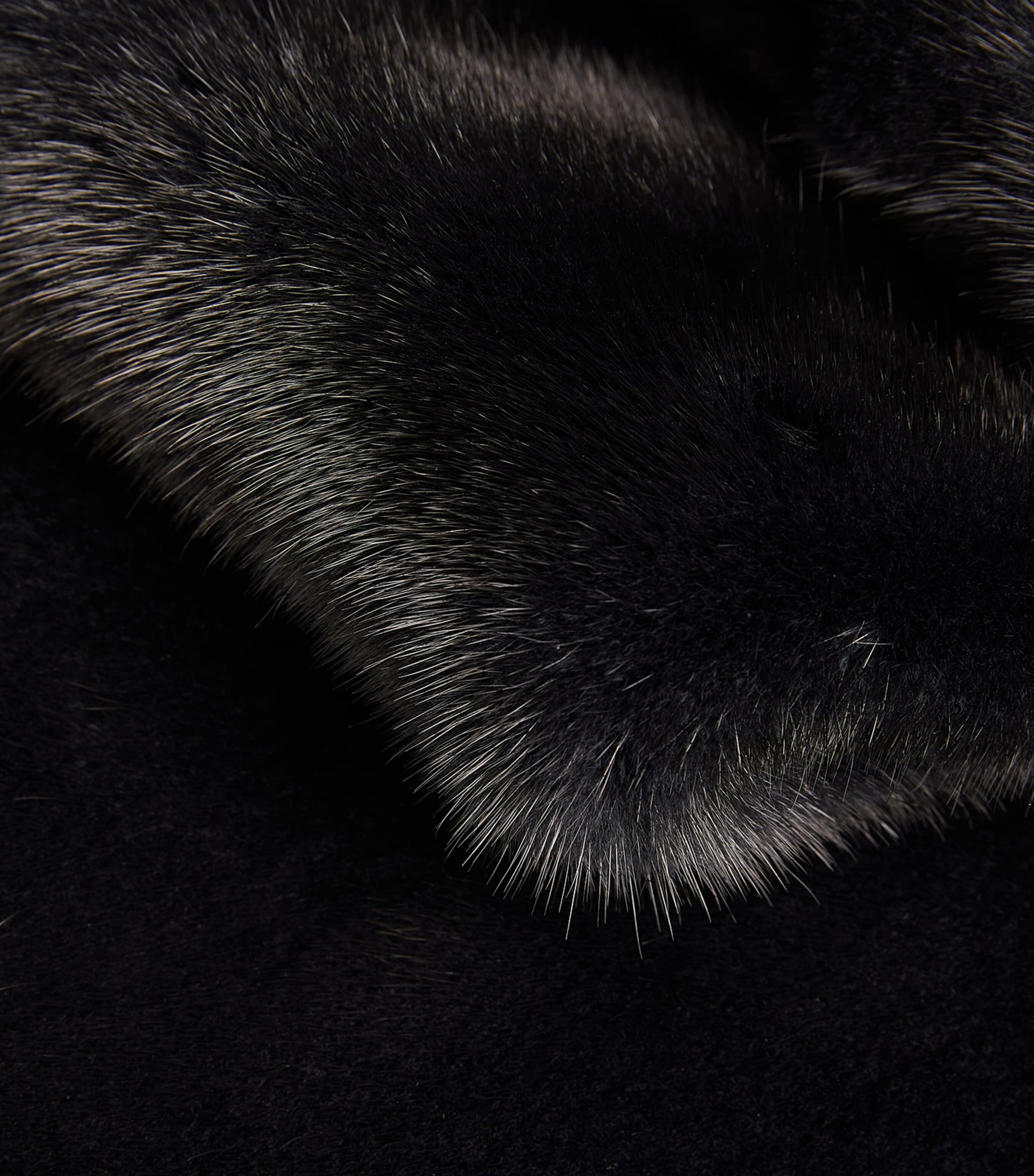 Mink Hooded Gilet A7029 Image 4