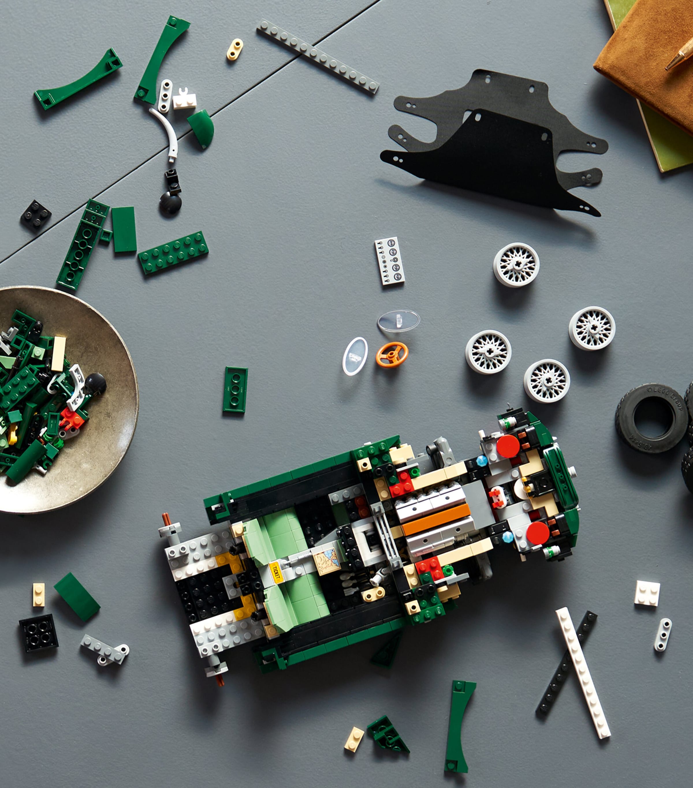 Lego Icons Jaguar E-Type 11381 Image 3