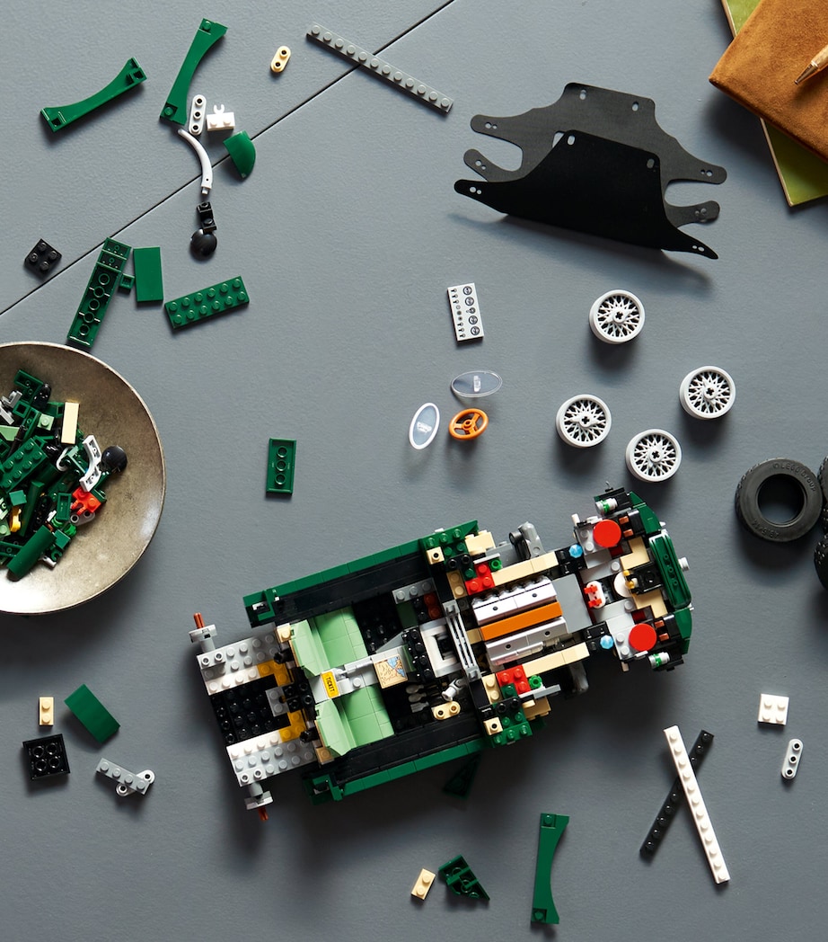 Lego Icons Jaguar E-Type 11381 Image 3