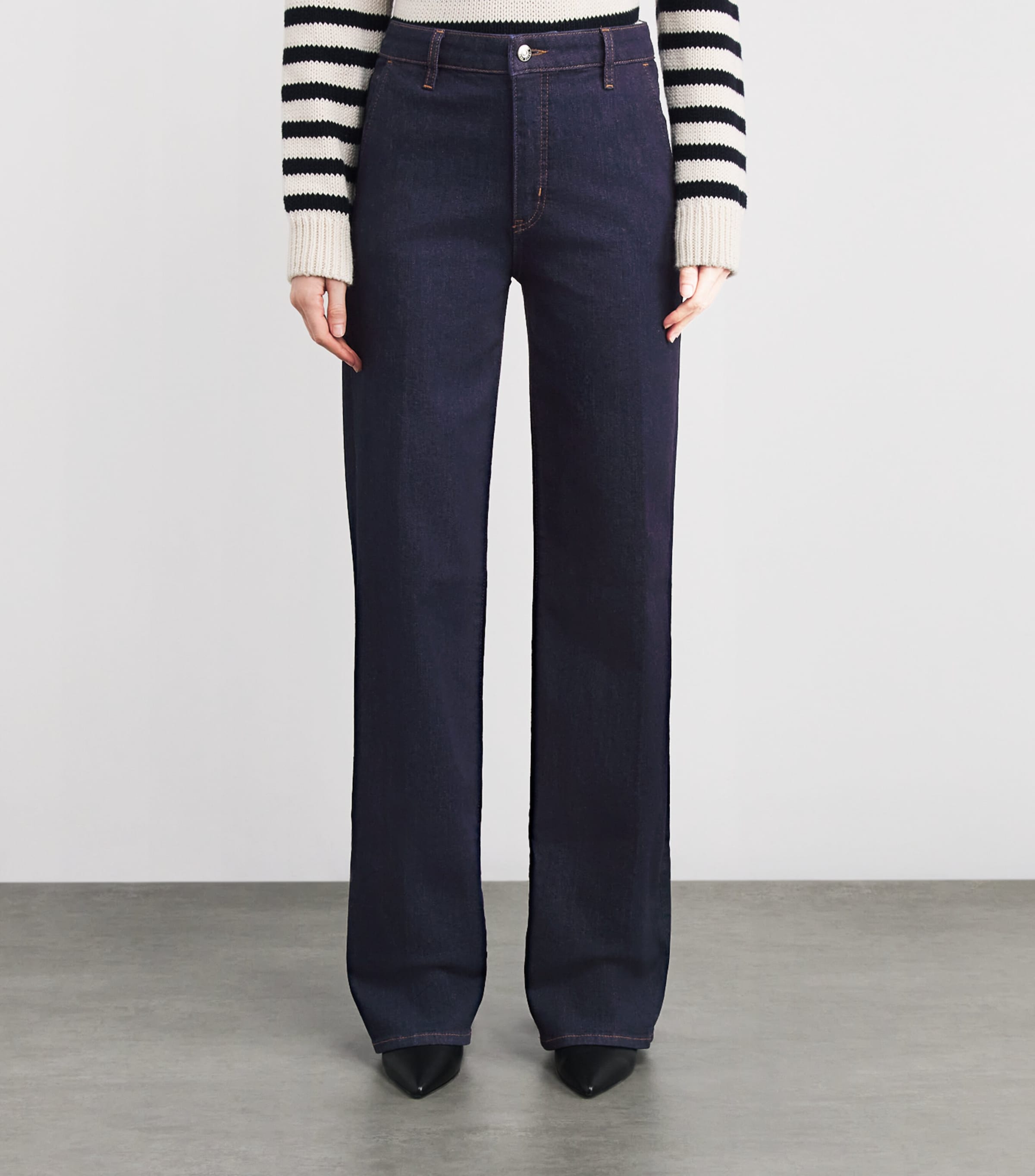 The Straight Jeans RINSE Image 3