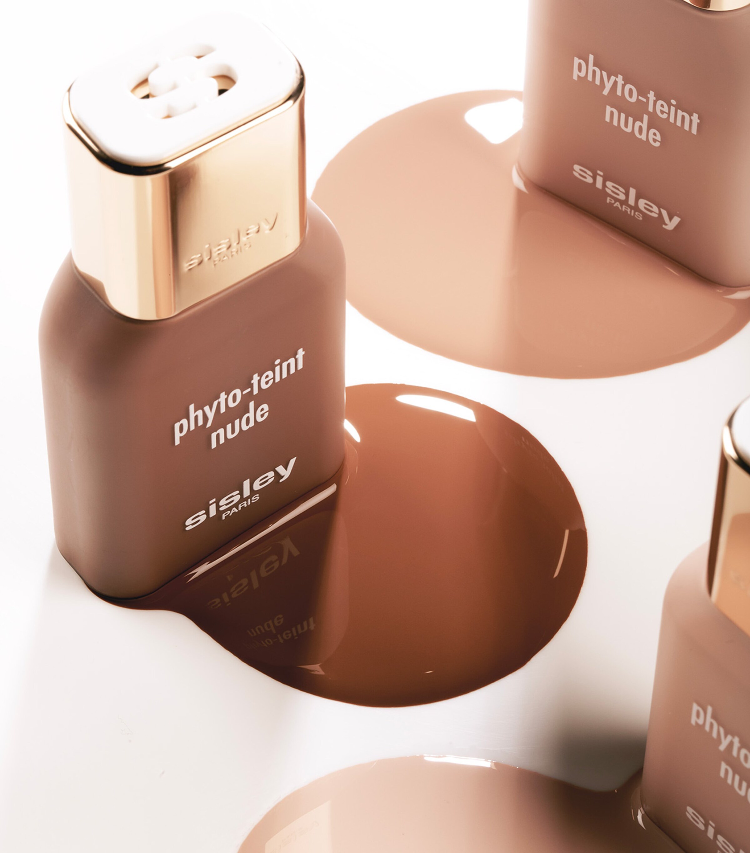 Sisley Phyto-Teint Nude Foundation Toffee Image 4