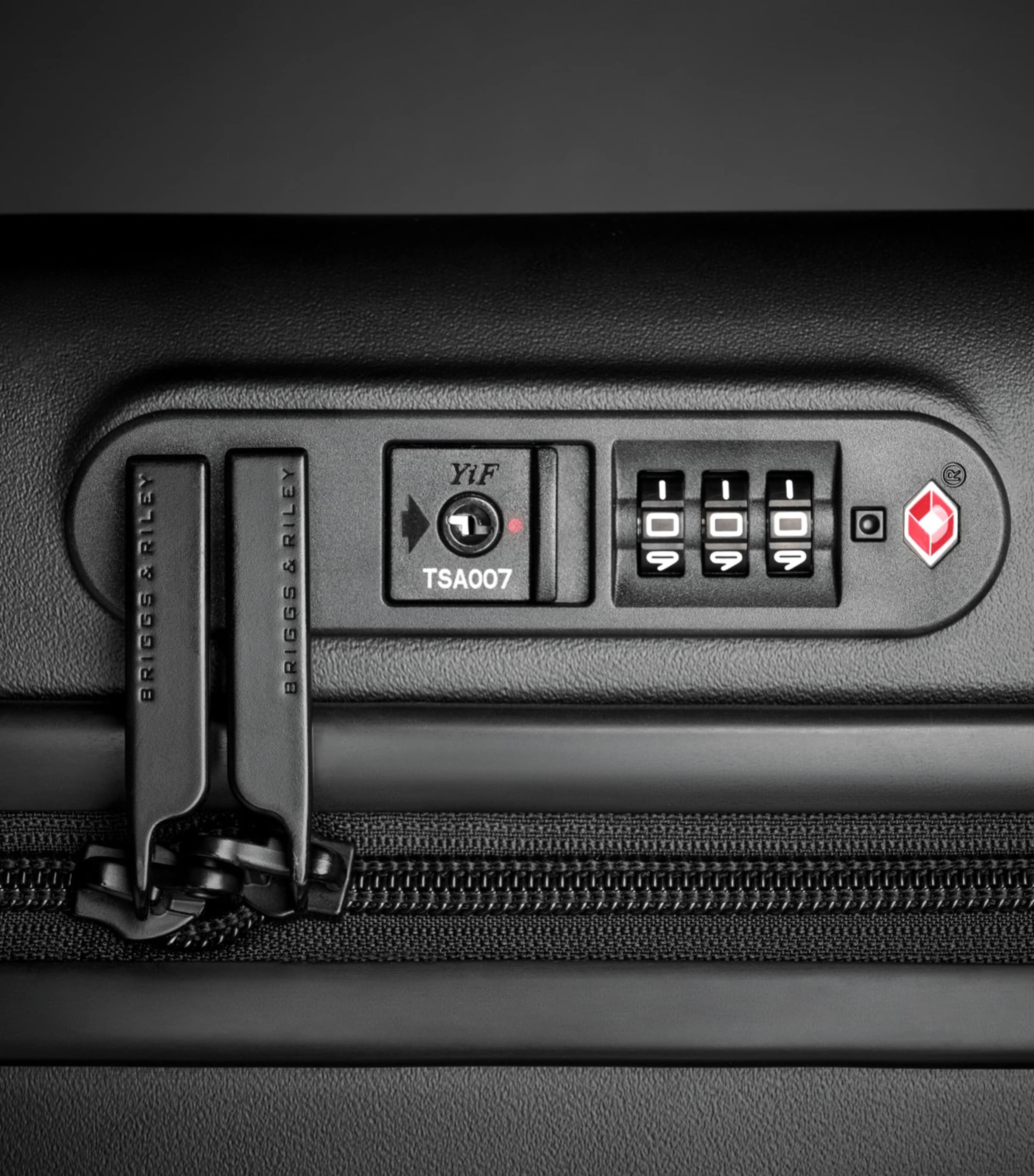 Sympatico 3.0 Extra Large Spinner Suitcase (86cm) BLACK Image 11