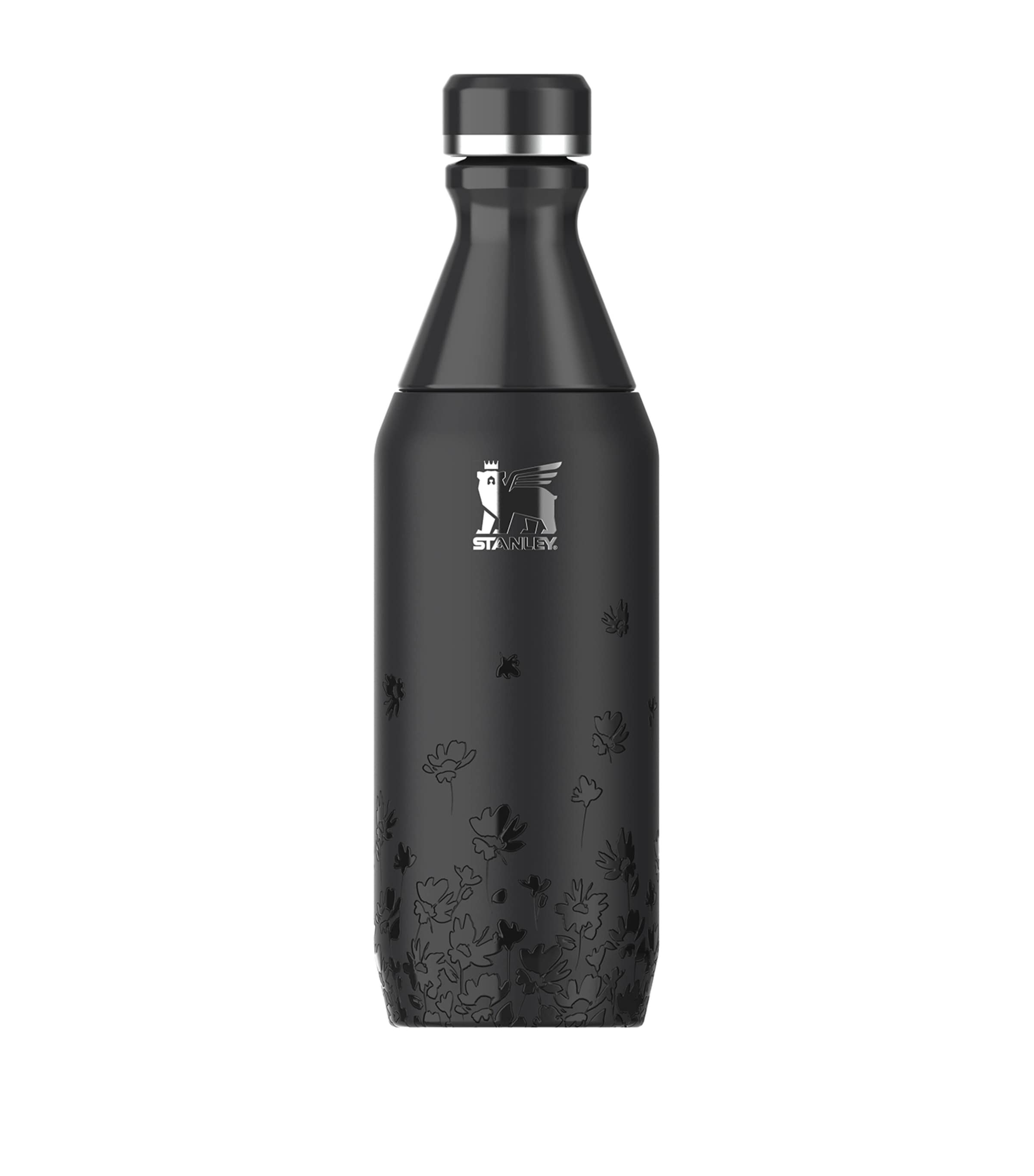 x JENNIE All Day Slim Water Bottle (590ml) MIDNIGHT RUBY Image 1