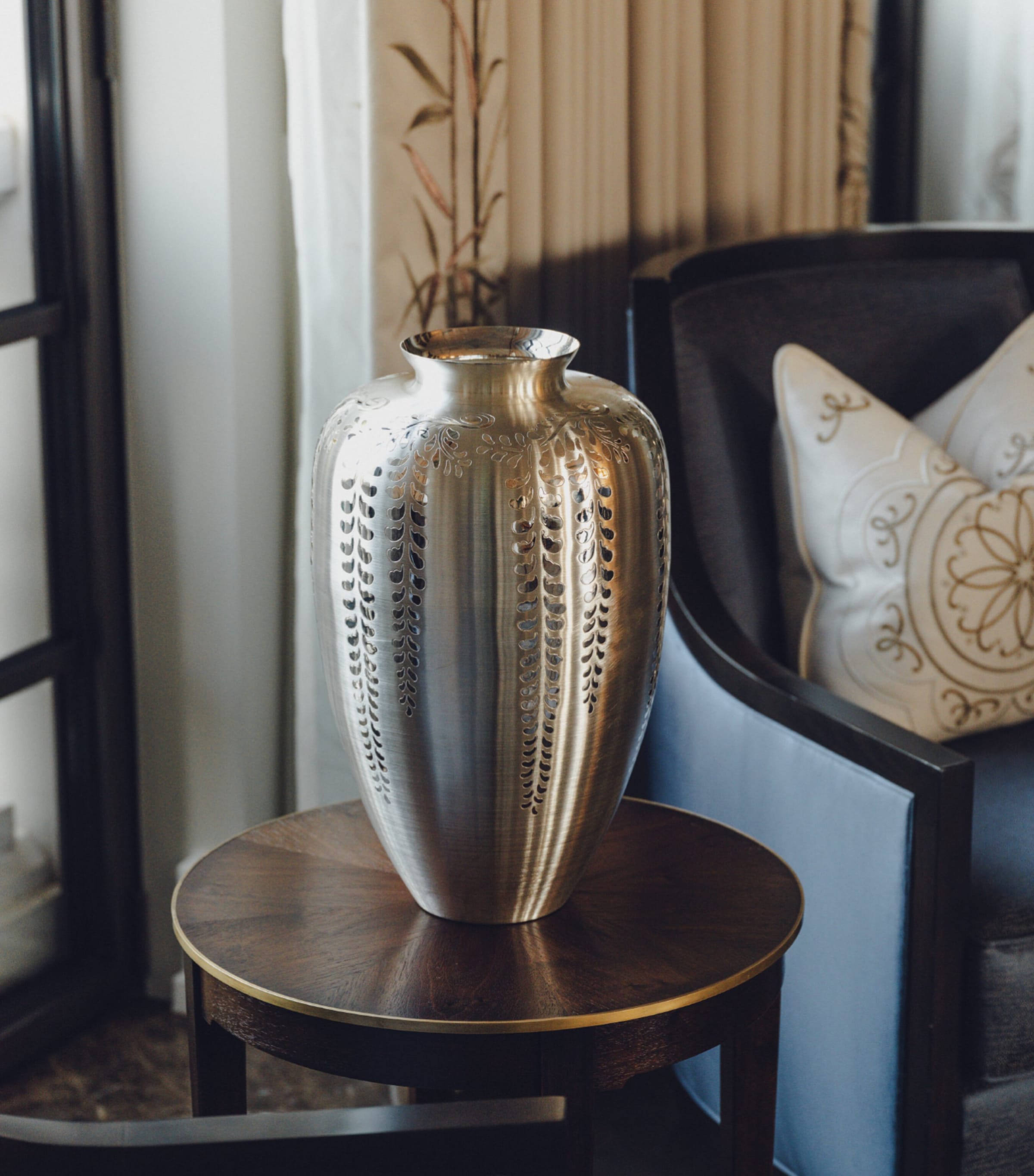 Christofle Haute Orfèvrerie Chute De Glycines Silver Vase (82cm) Silver Image 2