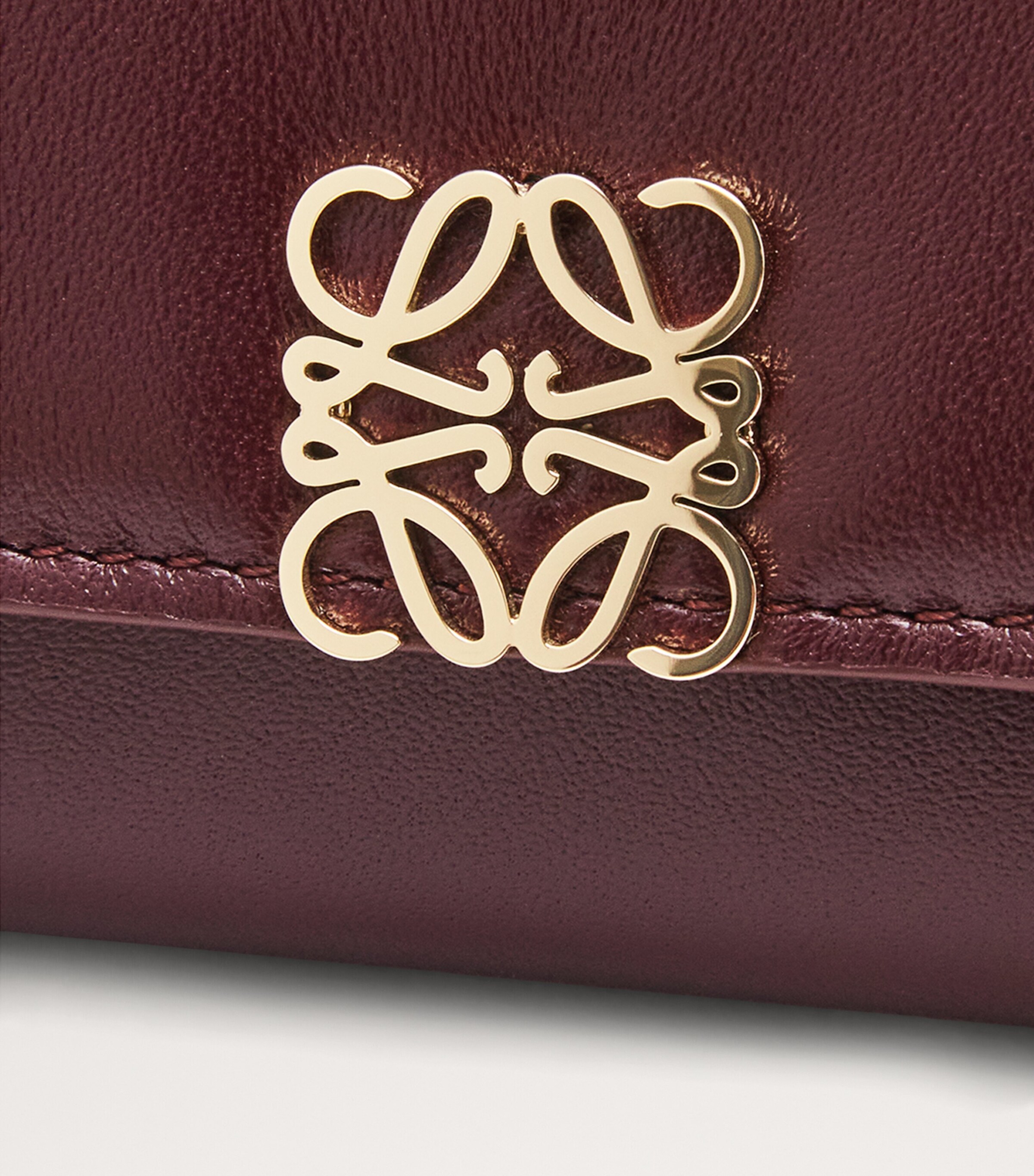LOEWE Leather Anagram Vertical Wallet Dark Burgundy Image 5
