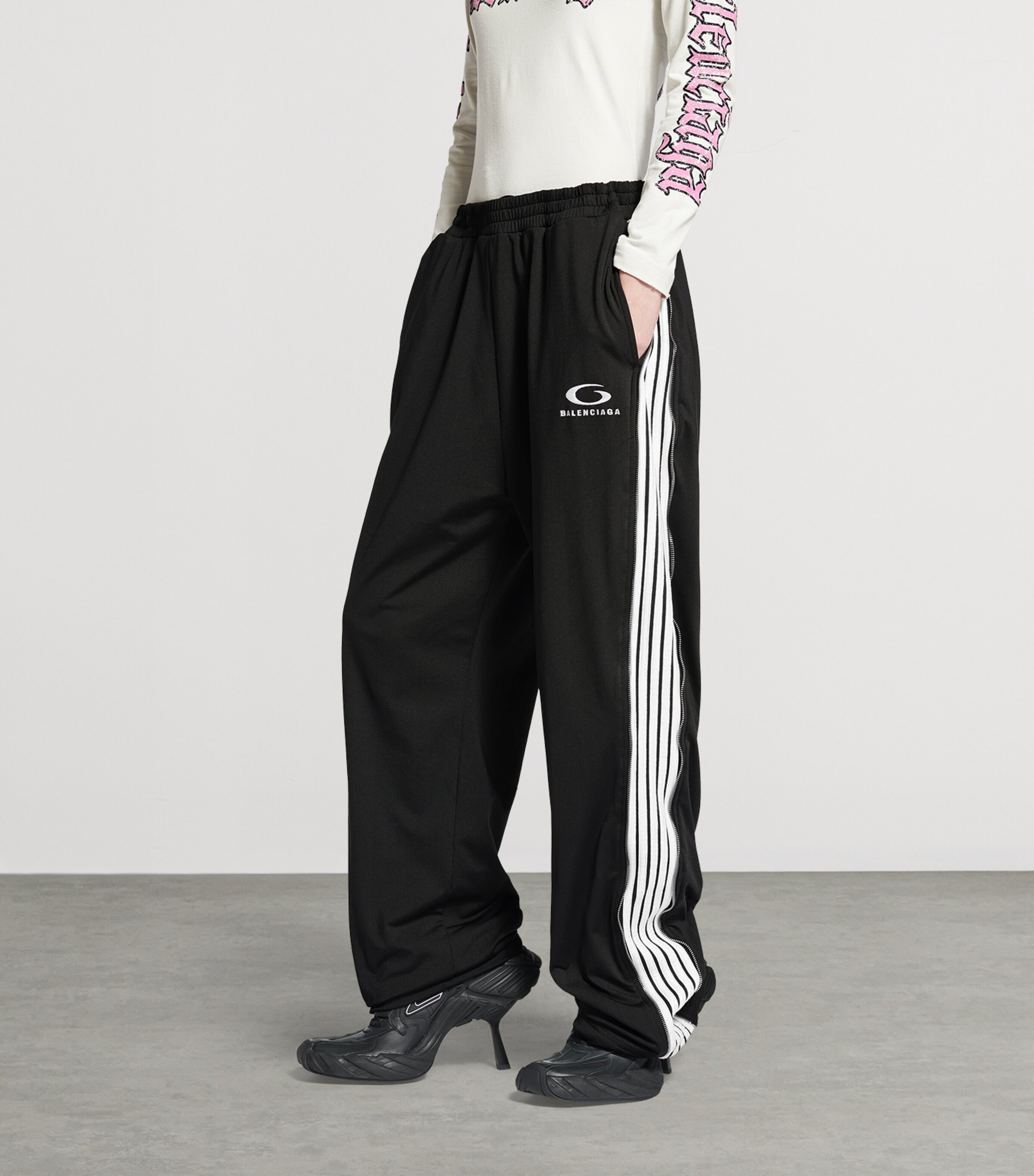 Balenciaga Women’s Joggers pants XS Balenciaga Black Zipped Sweatpants | Harrods US