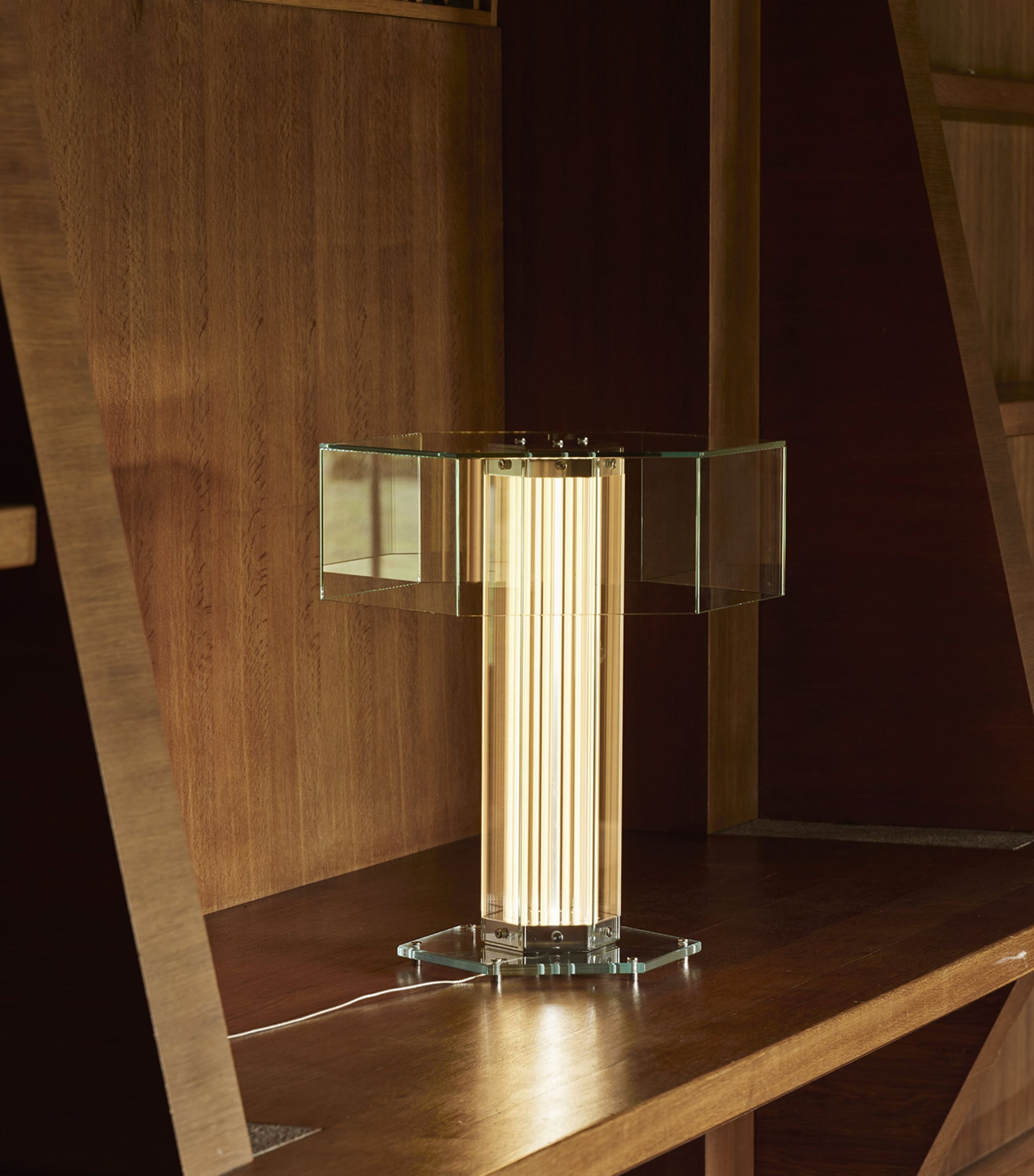 Flos Glass Superwire Table Lamp Image 2