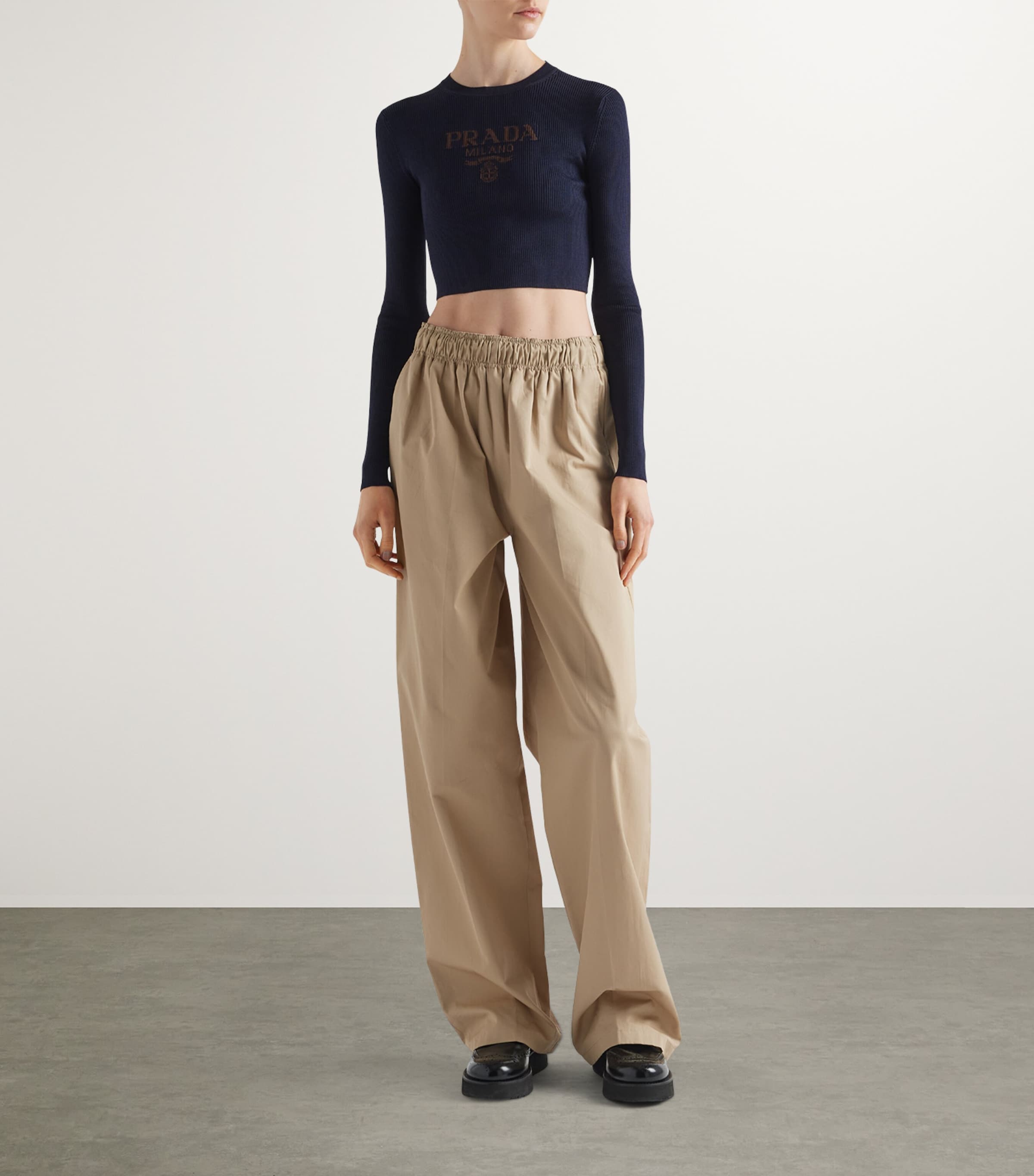 Silk Cropped Logo Sweater F0008 Image 2