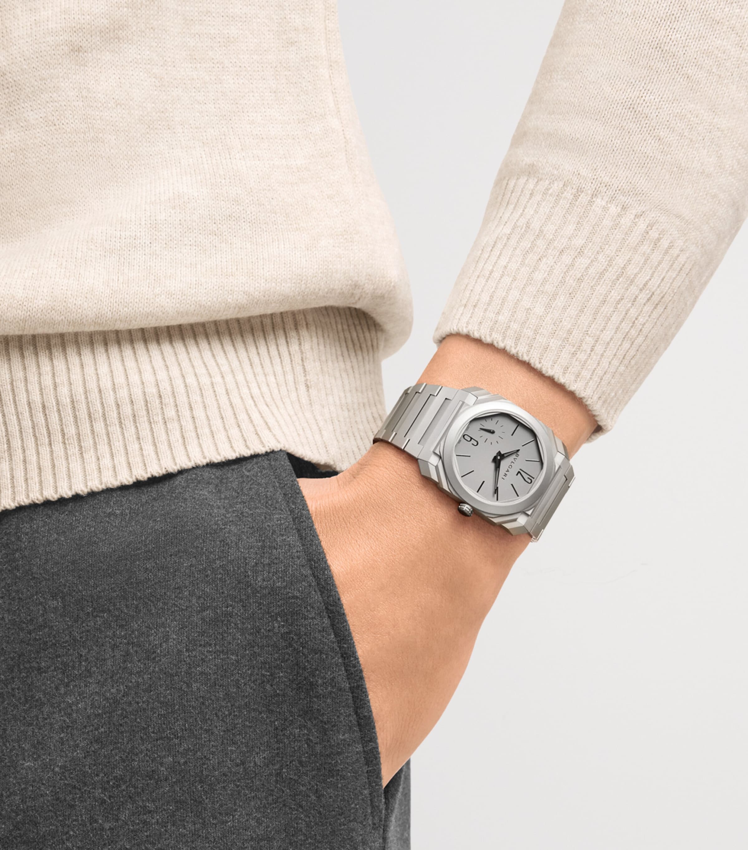Bvlgari Titanium Octo Finissimo Automatic Watch 37mm Grey Image 5