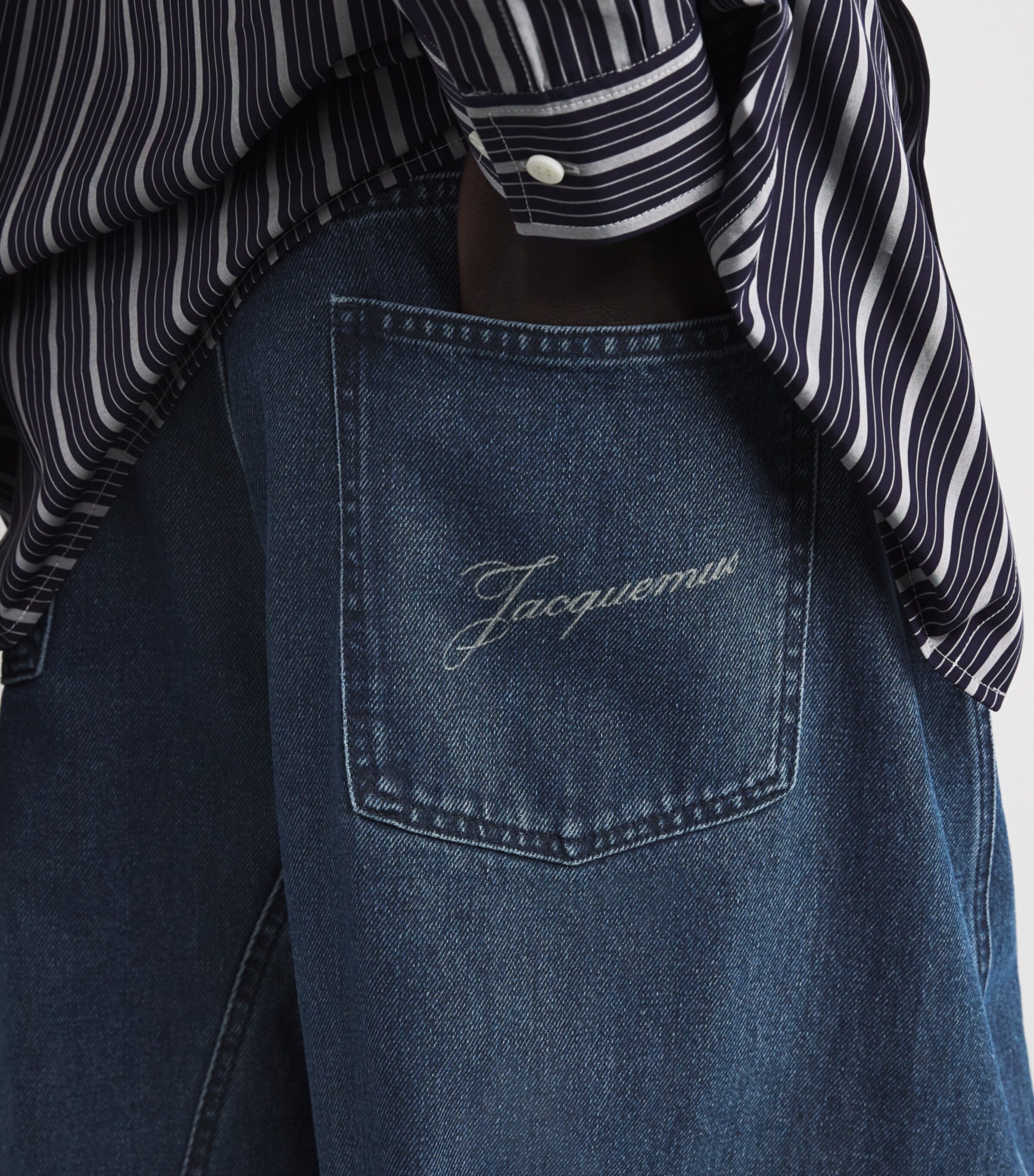 Jacquemus Mens Curved-Seam Wide-Leg Jeans Navy Image 6