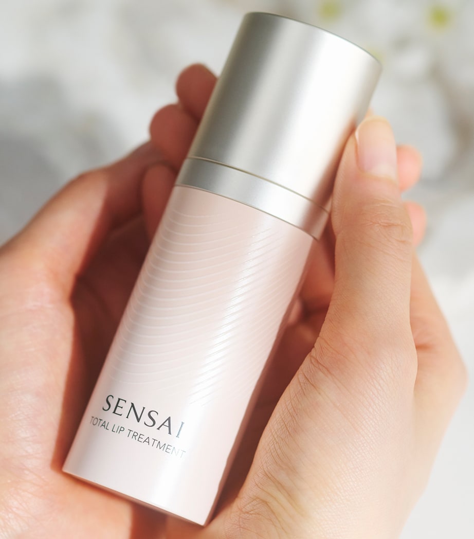 Total Lip Treatment (15ml) NO COLOUR Image 8