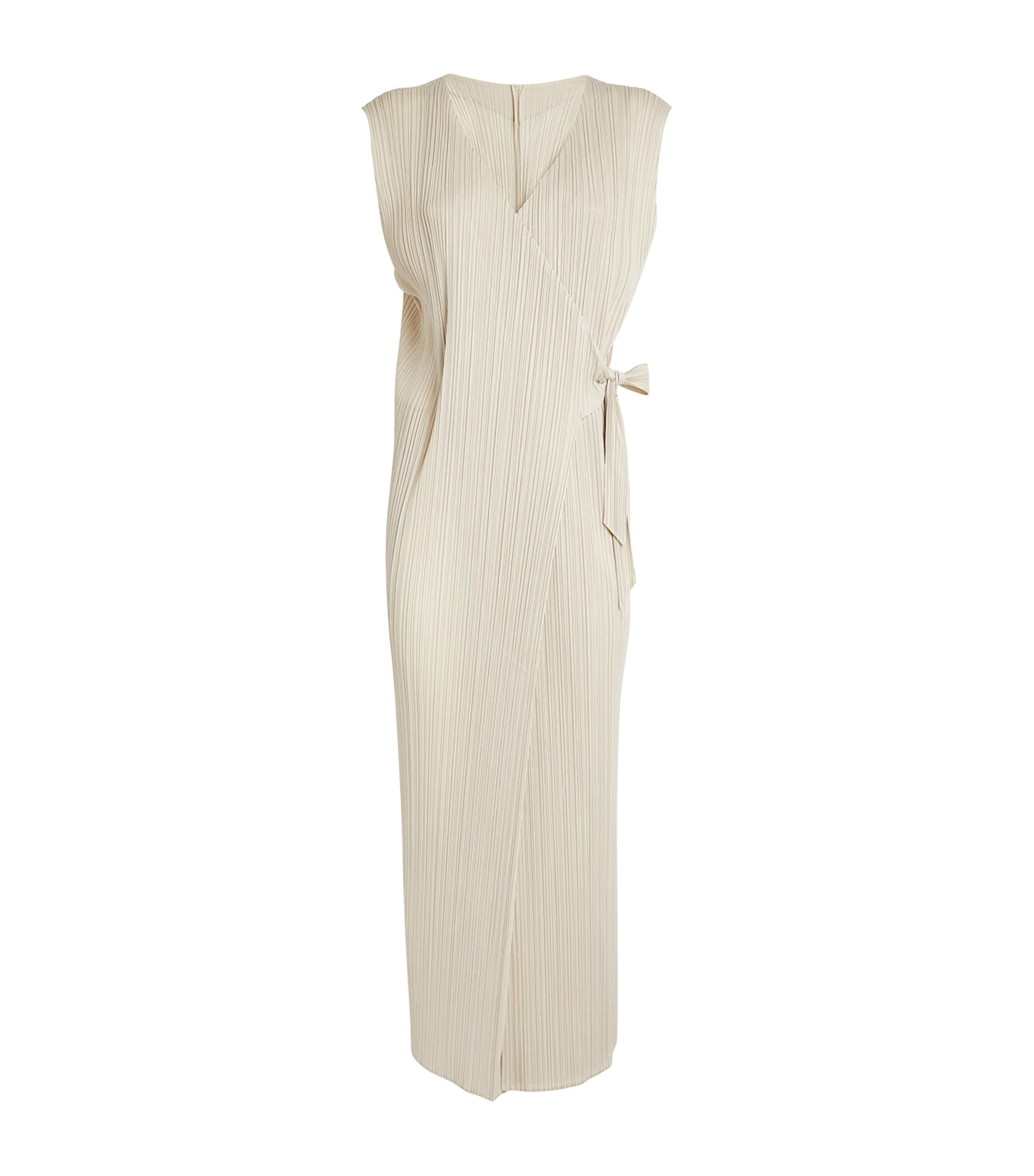 Issey Miyake Sleeveless Jam Jumpsuit In Ivory