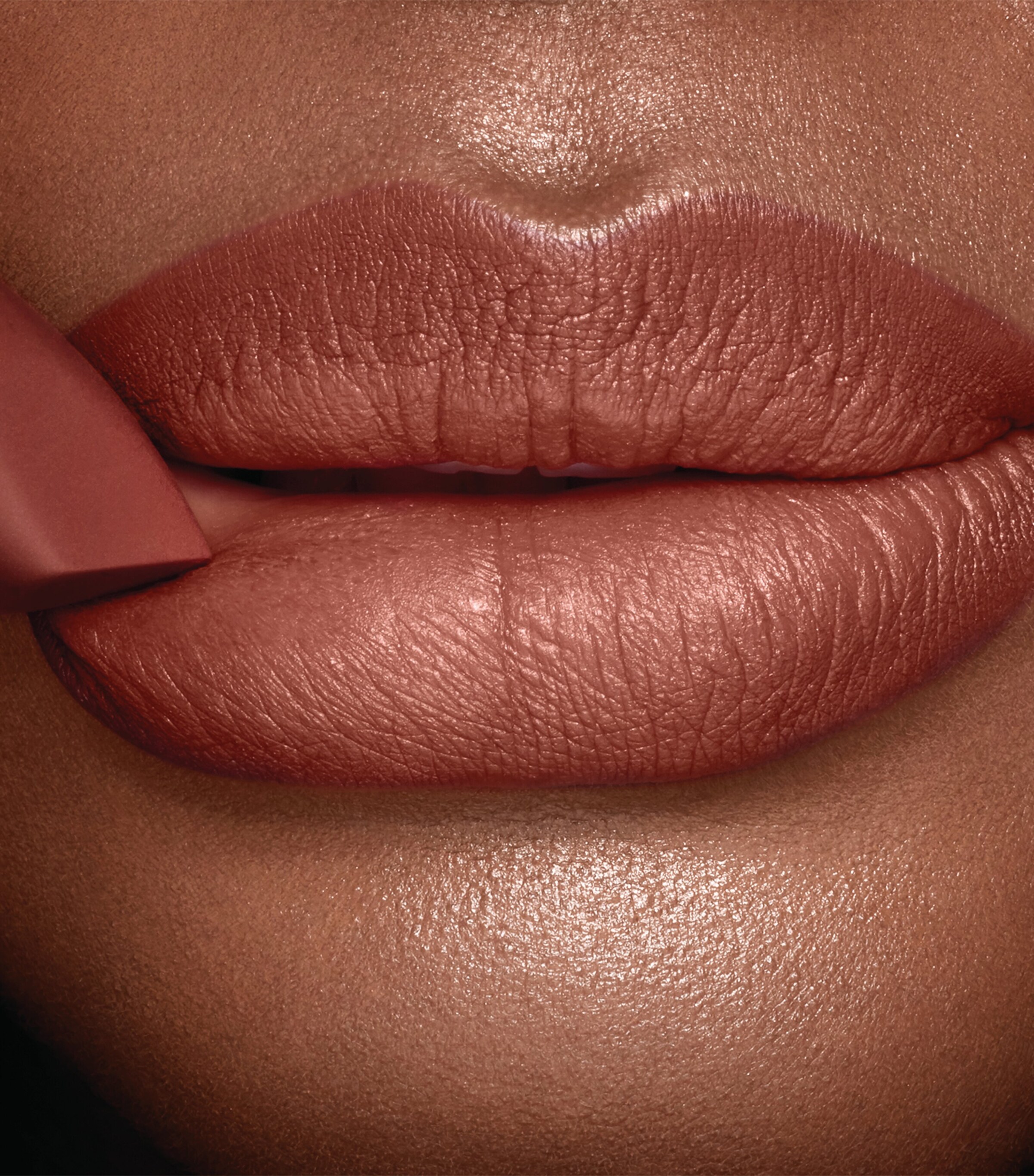 Charlotte Tilbury Matte Revolution Lipstick Super Fabulous Image 4
