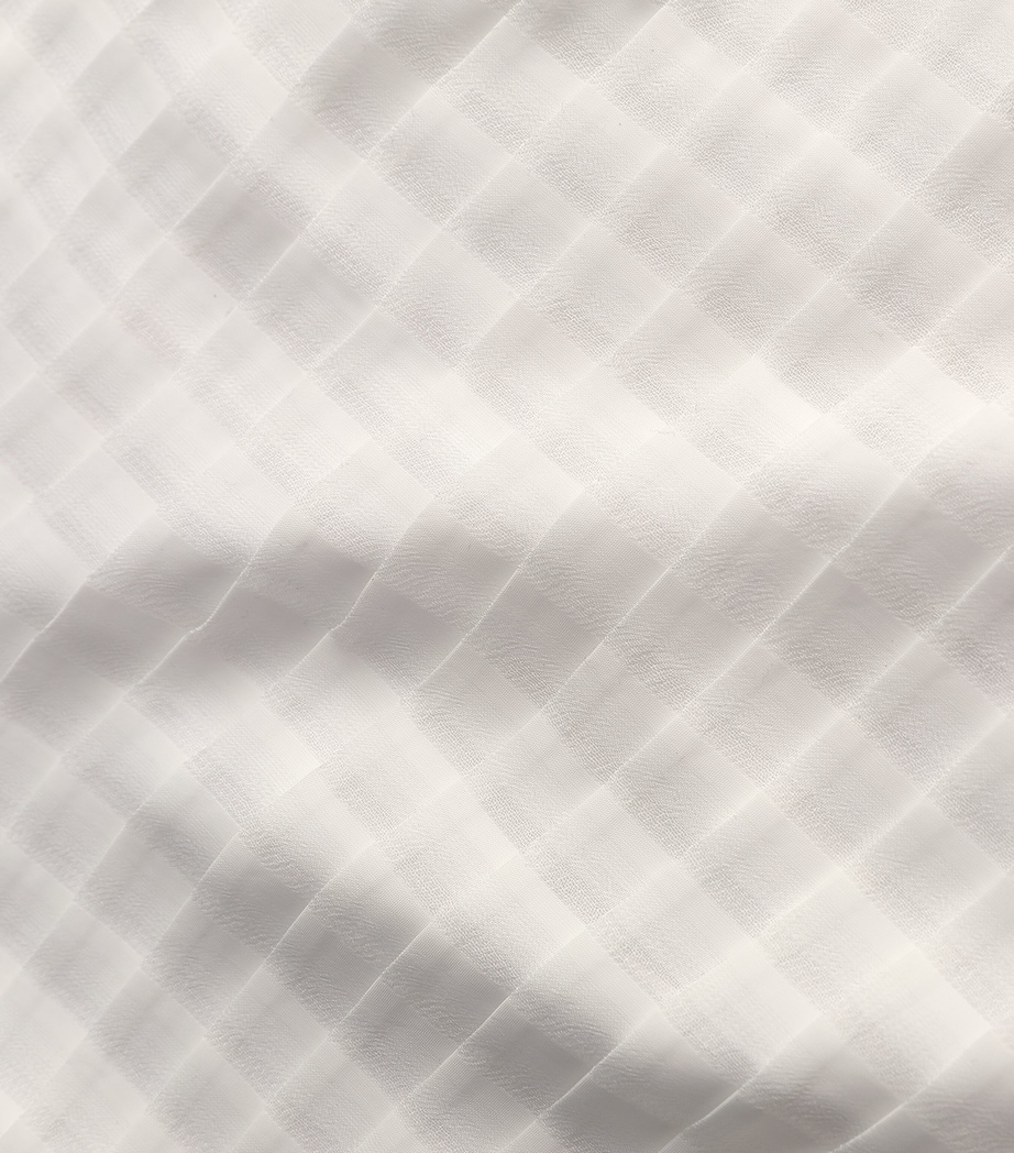 Geometric Top Image 5