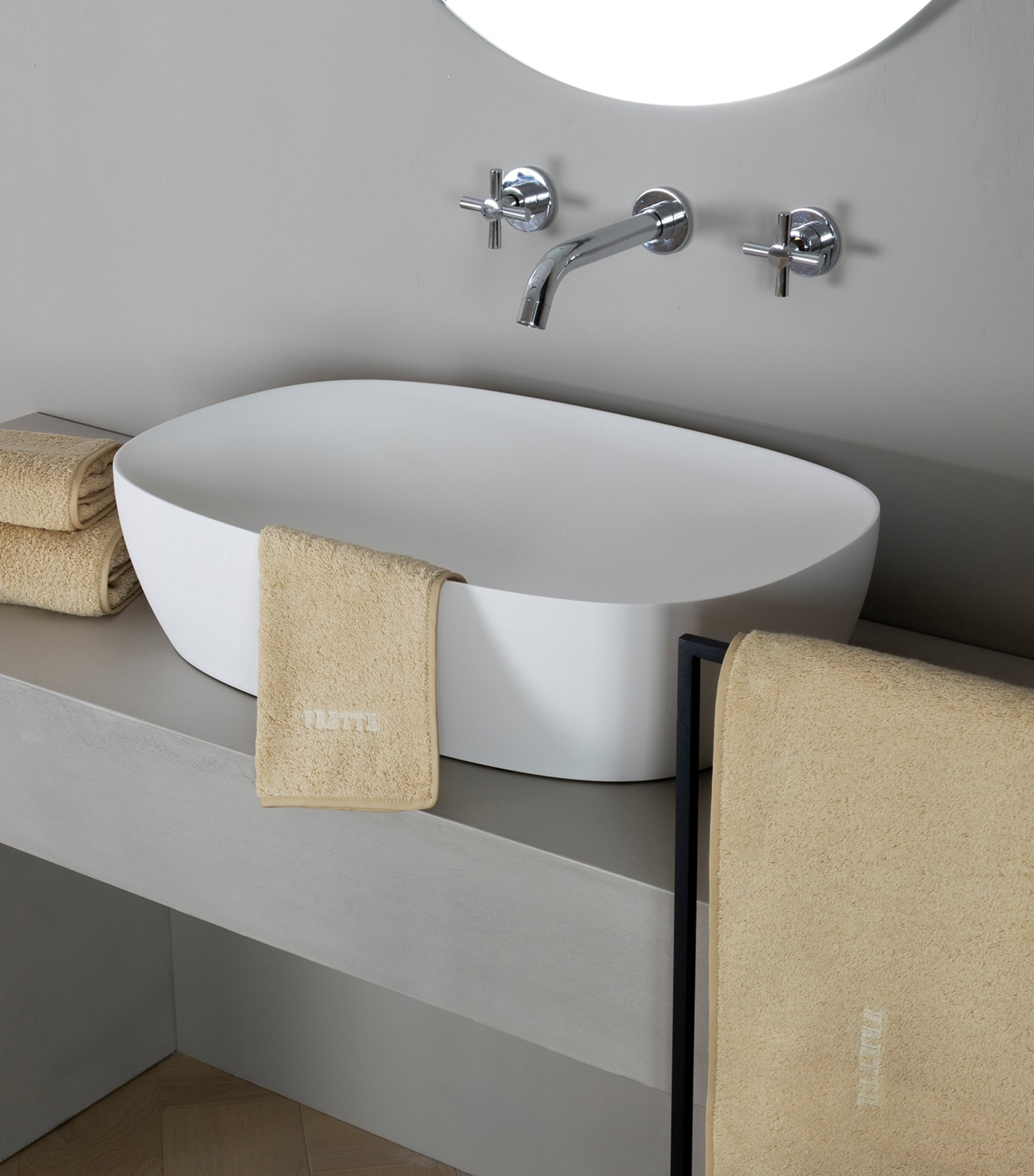 Frette Cotton Unito Bath Sheet (100cm x 150cm) Golden Beige Image 3