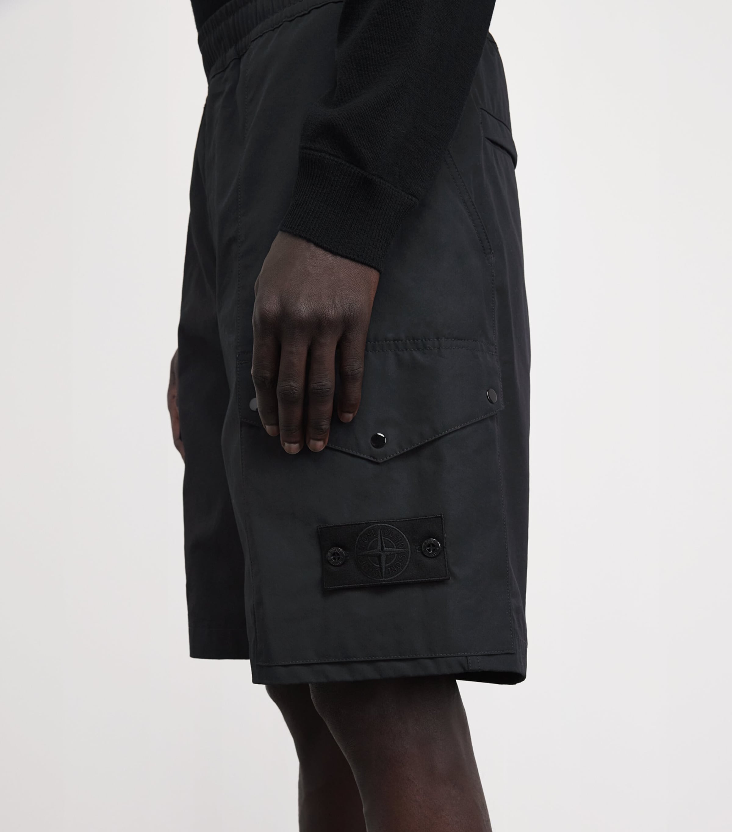 Stone Island Mens Cotton-Canvas All-Weather Ghost Shorts Image 3