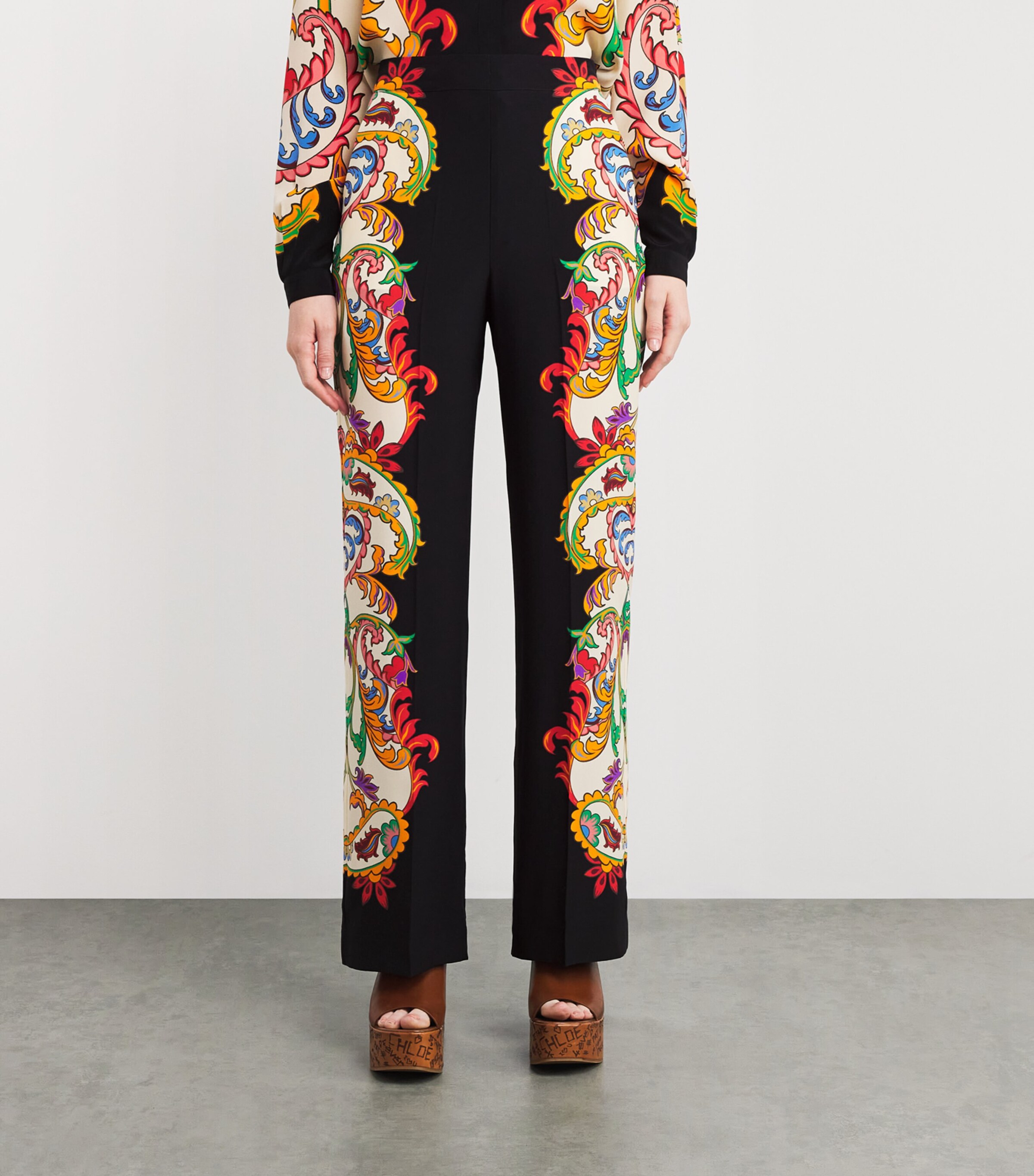 ボトムスその他 ETRO Wide printed trousers in silk blend ETRO Paisley-print cotton and silk-blend voile wide-leg