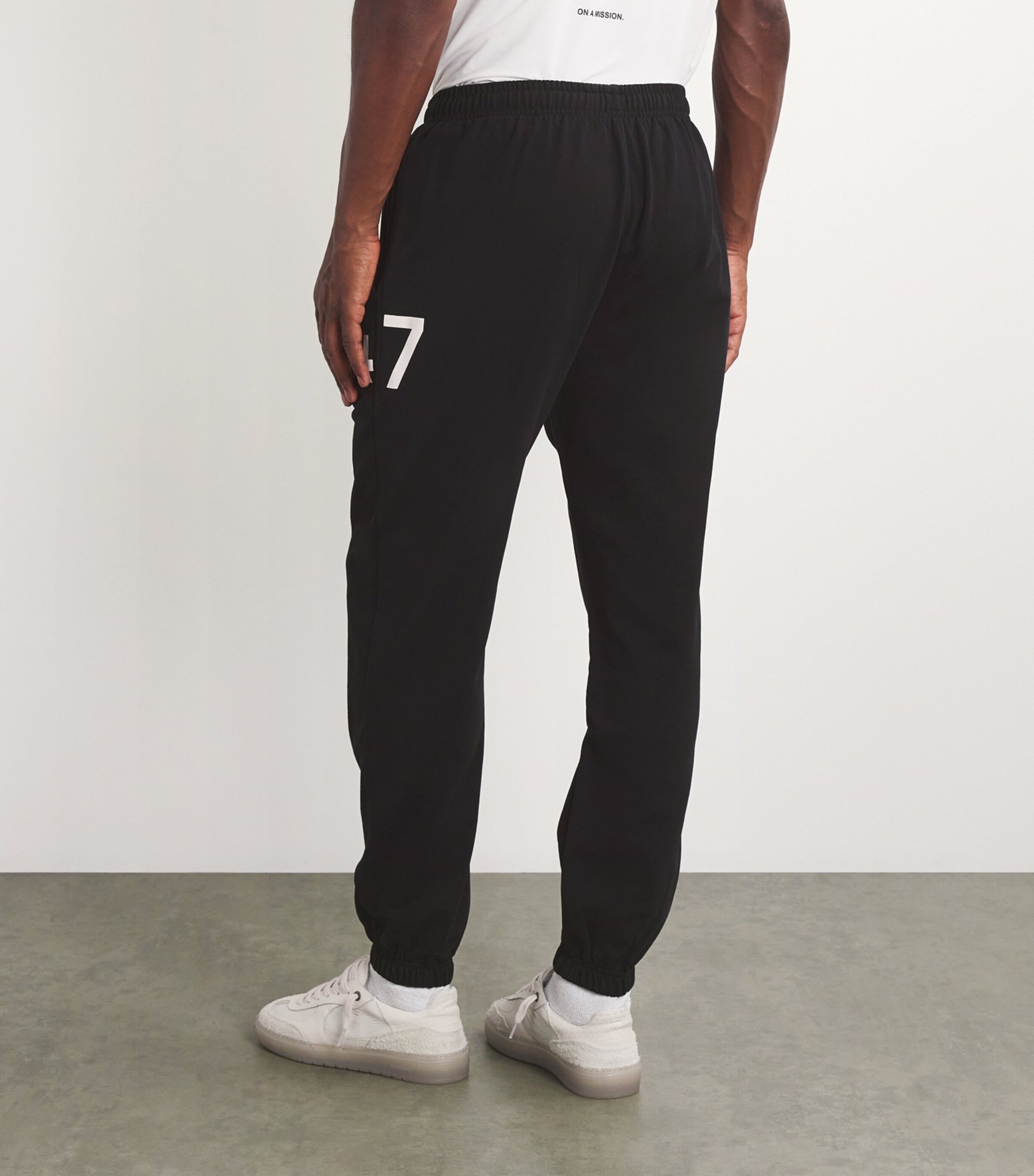 Training Trousers JET BLACK Image 4