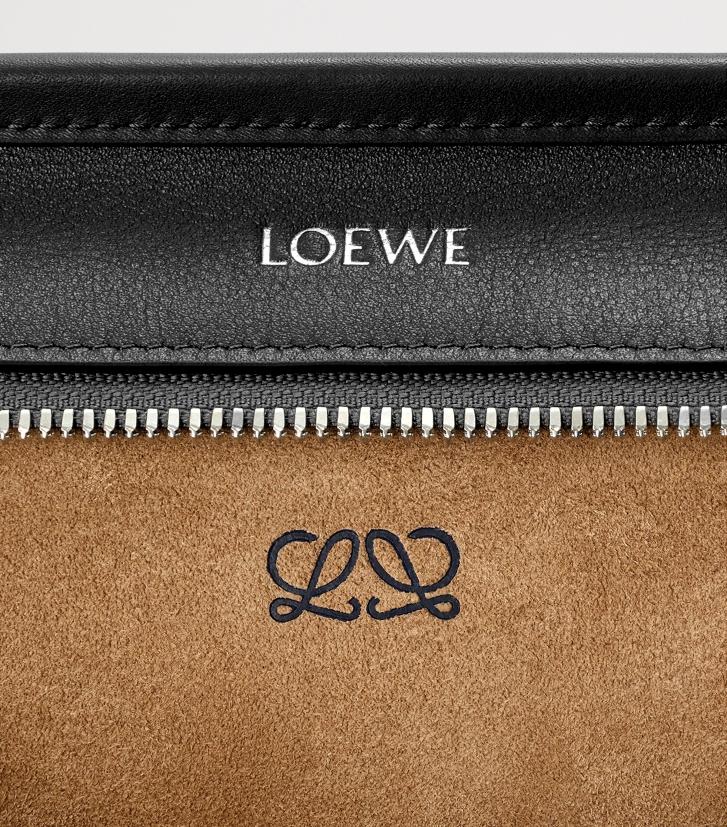 LOEWE Womens Medium Leather Amazona 180 Top-Handle Bag Black Image 12