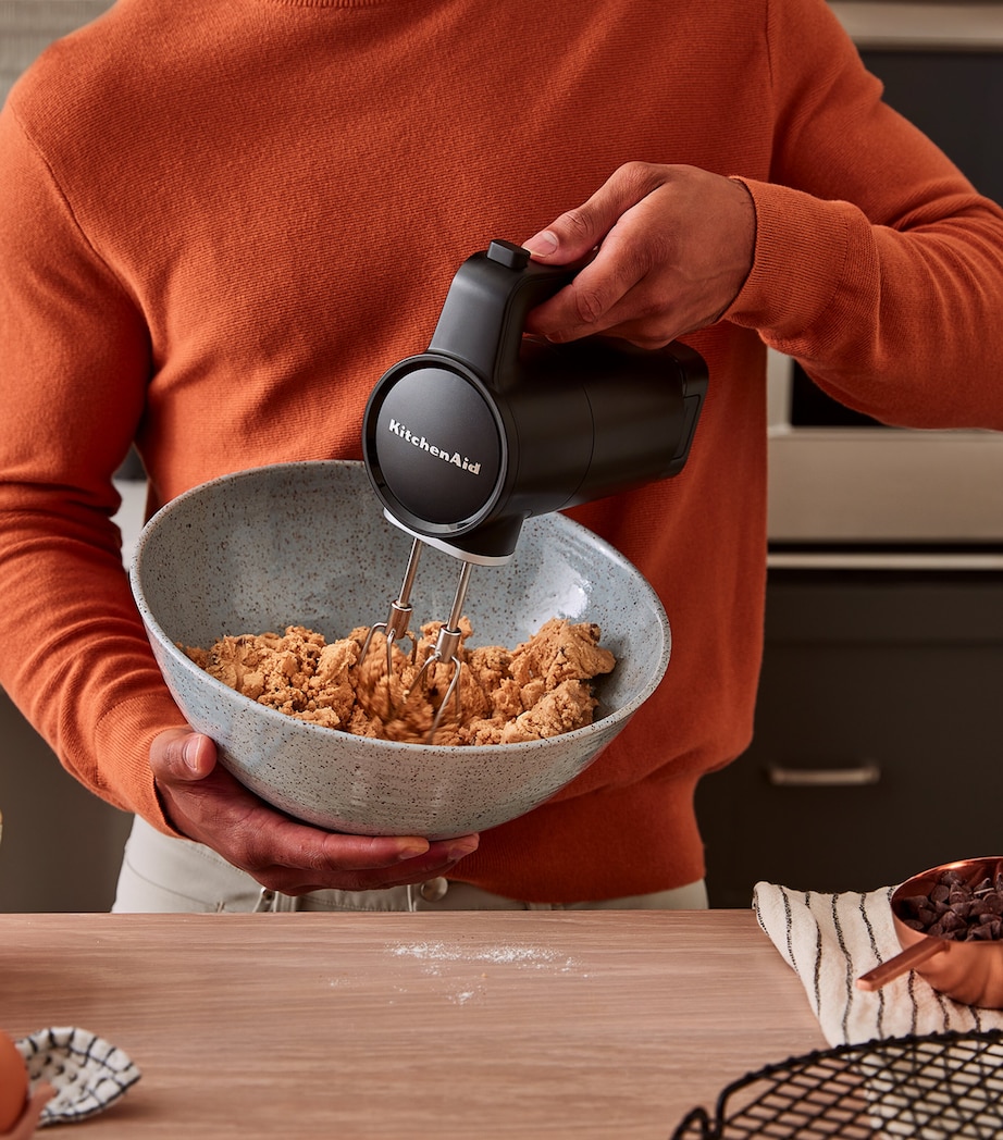 Go Cordless Hand Mixer MATTE BLACK Image 4