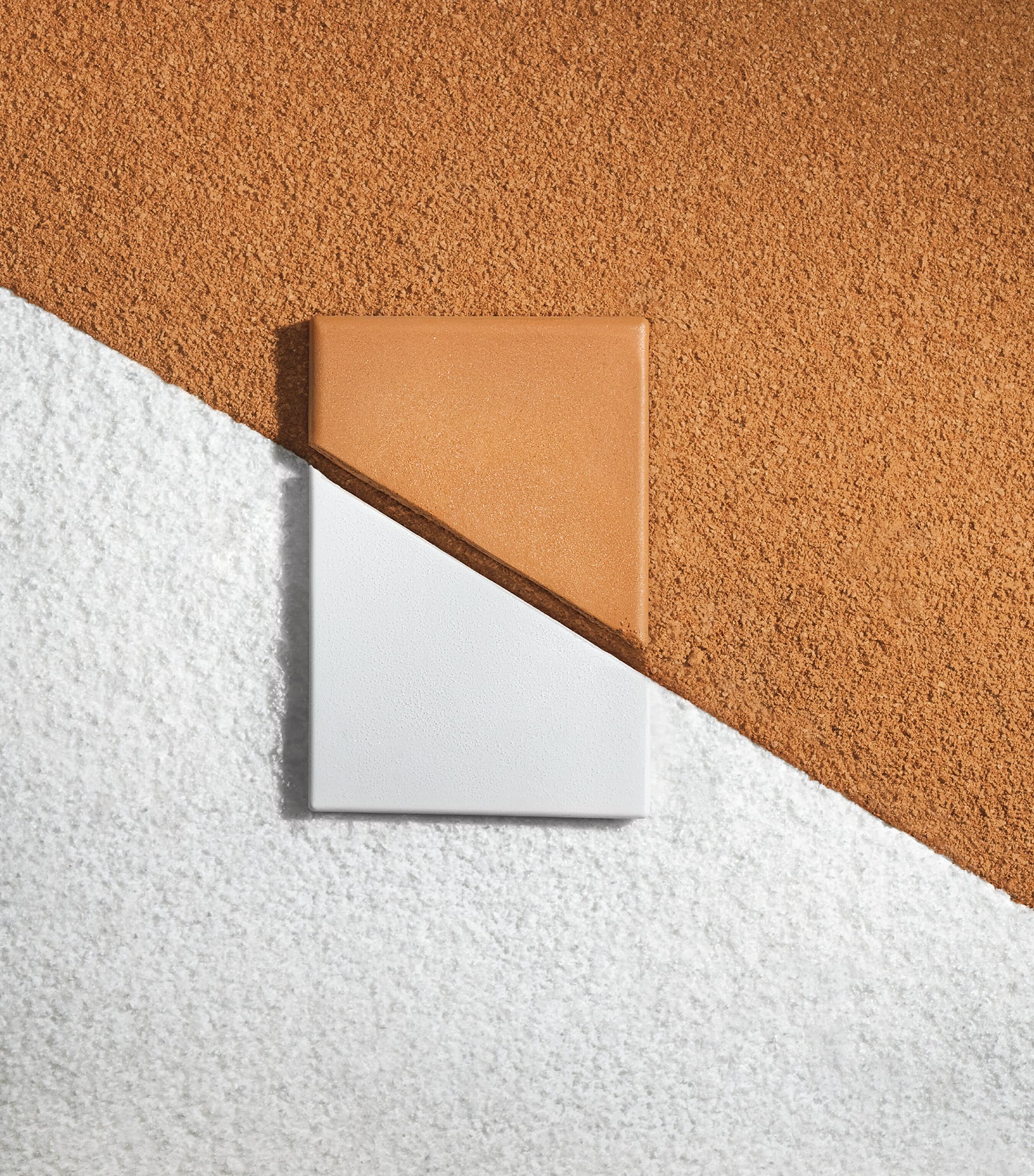 Light Reflecting Pressed Setting Powder CRYSTAL Image 5