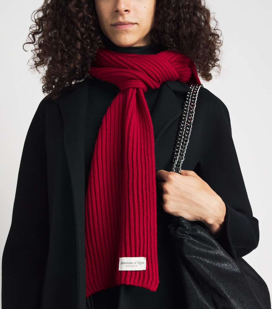 Johnstons Of Elgin Cashmere Lovat Scarf Claret Image 3