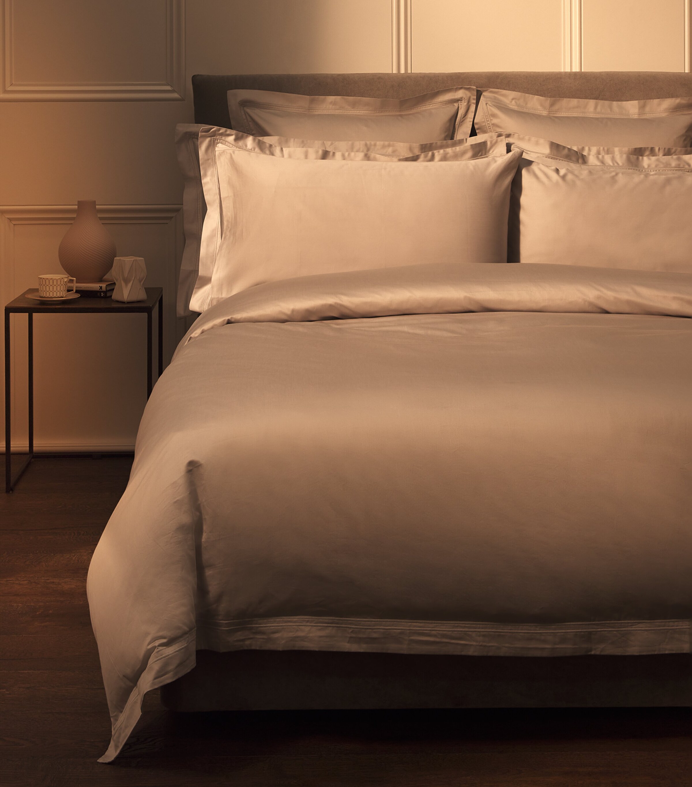 Harrods of London Brompton II Double Flat Sheet (230cm x 260cm) Light Grey Image 2
