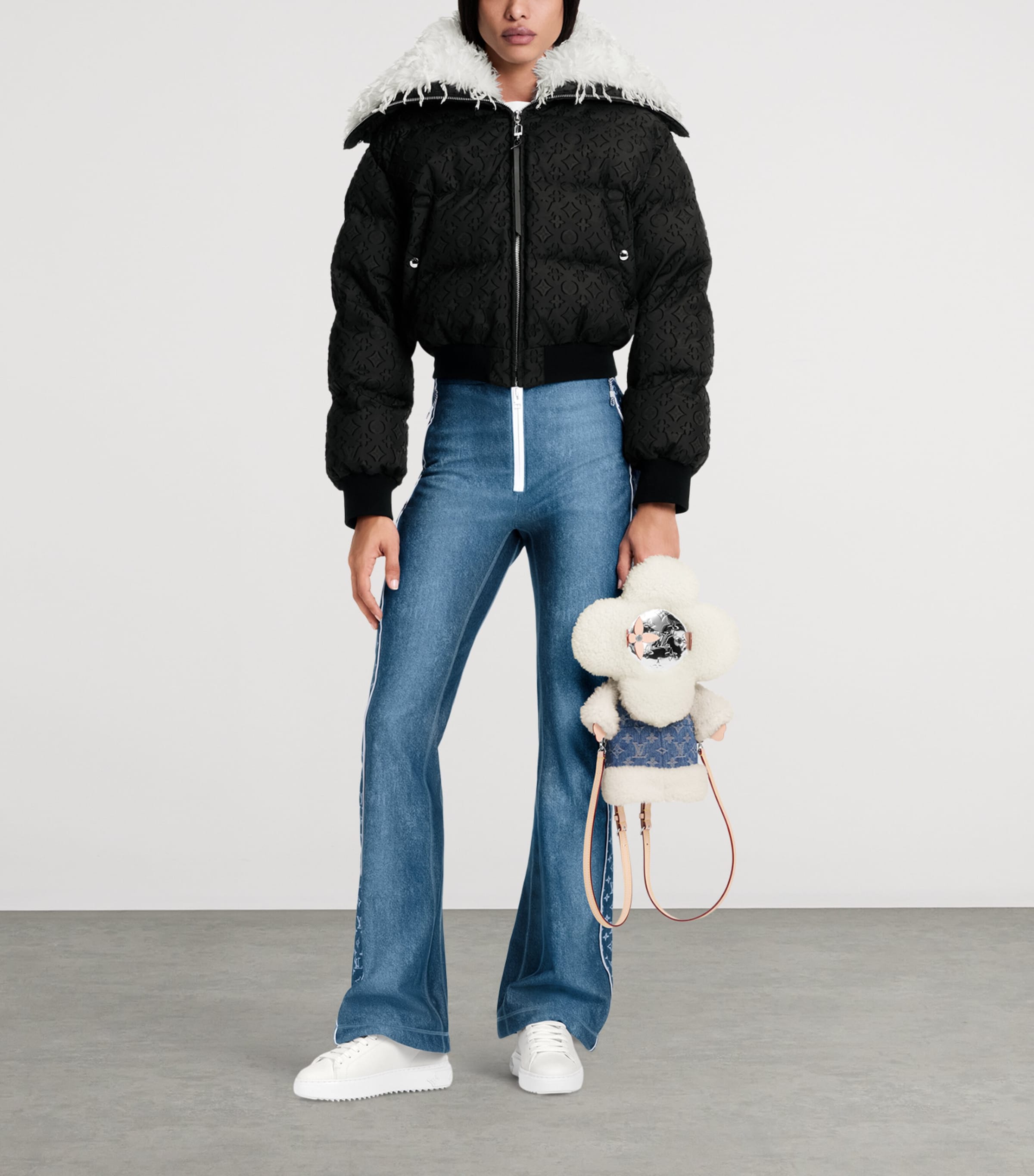 Leather Time Out Sneakers WHITE Image 8