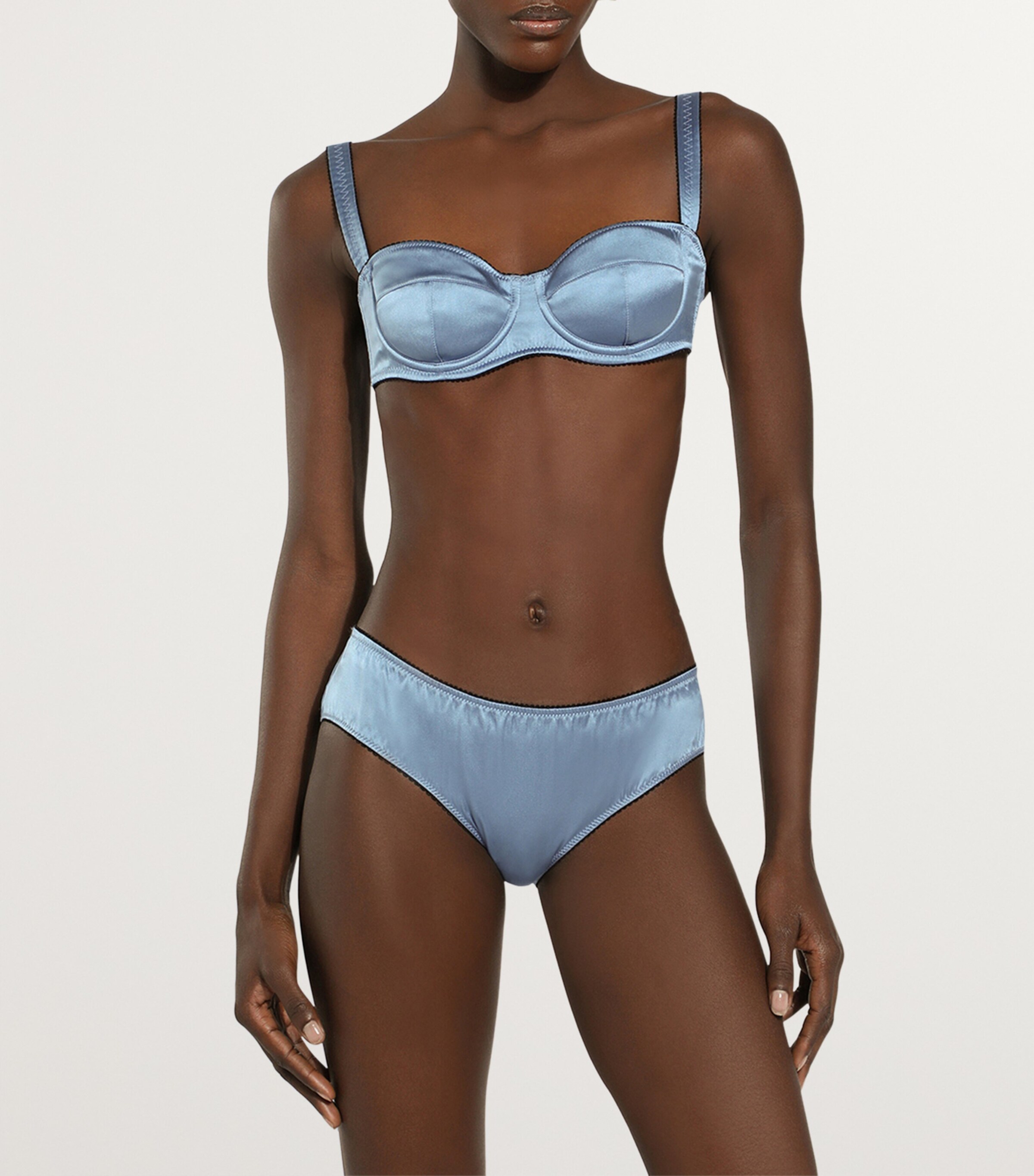 【送料&関税込】Dolce & Gabbana Silk Blend Briefs Dolce & Gabbana Silk-Blend Briefs | Harrods HK