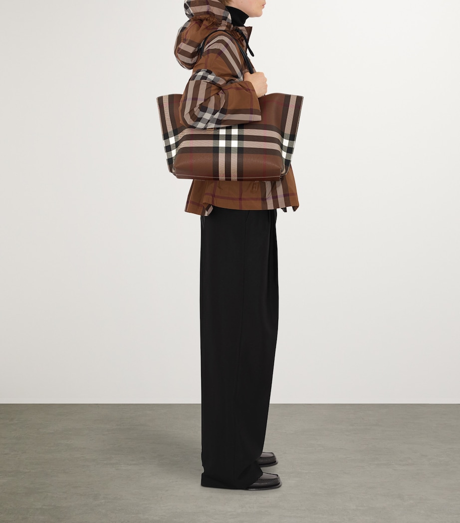 Medium Check Tote Bag DARK BIRCH BROWN CHK Image 3