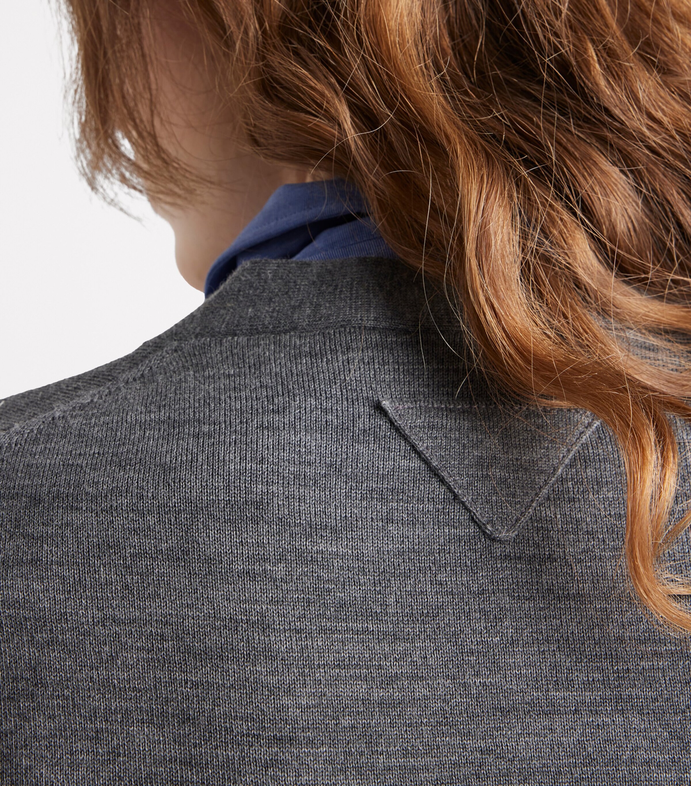 Wool Triangle Cardigan F0480 Image 3