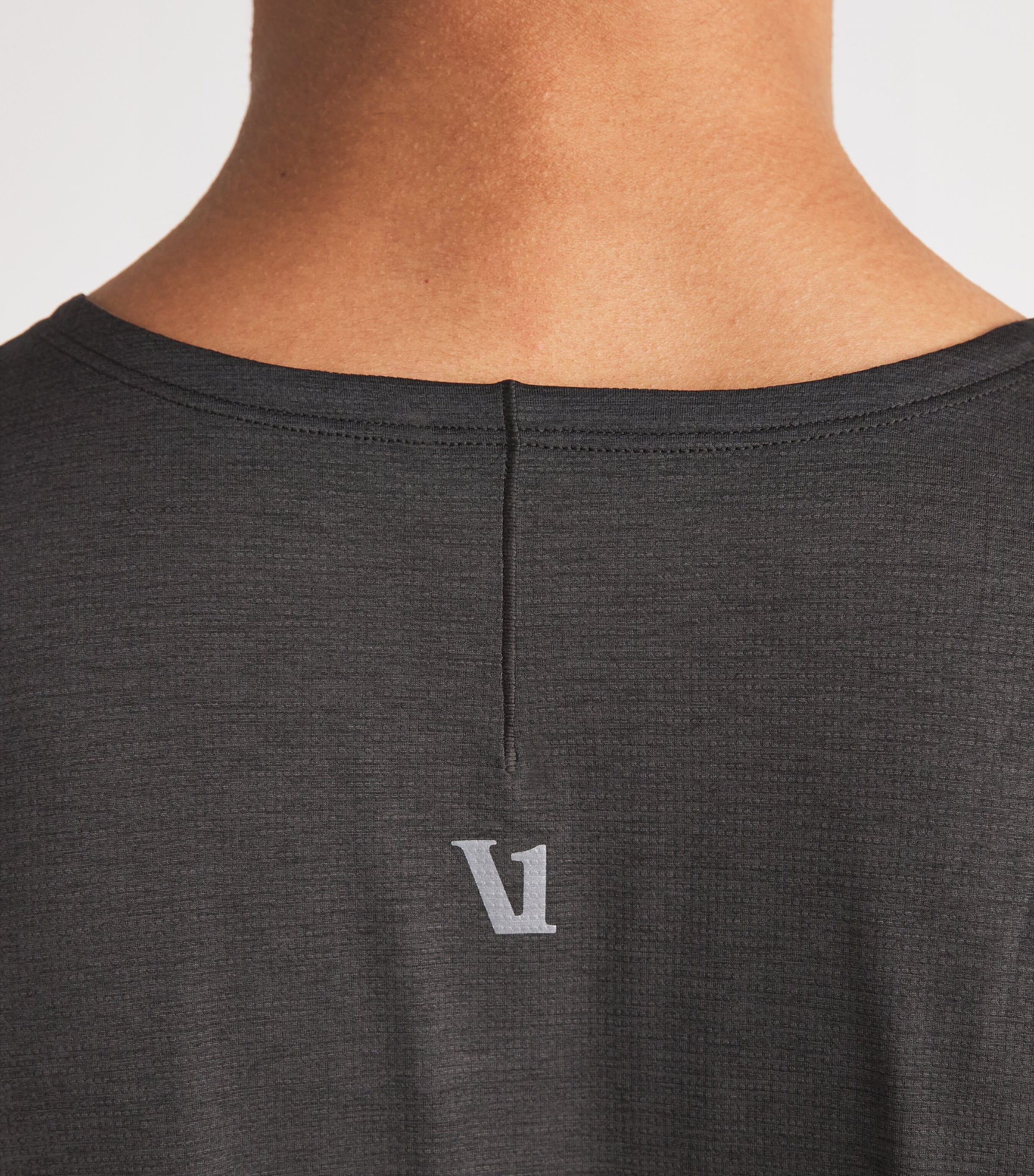 VUORI Mens Terrain Tank Top Cbo Carbon Image 3