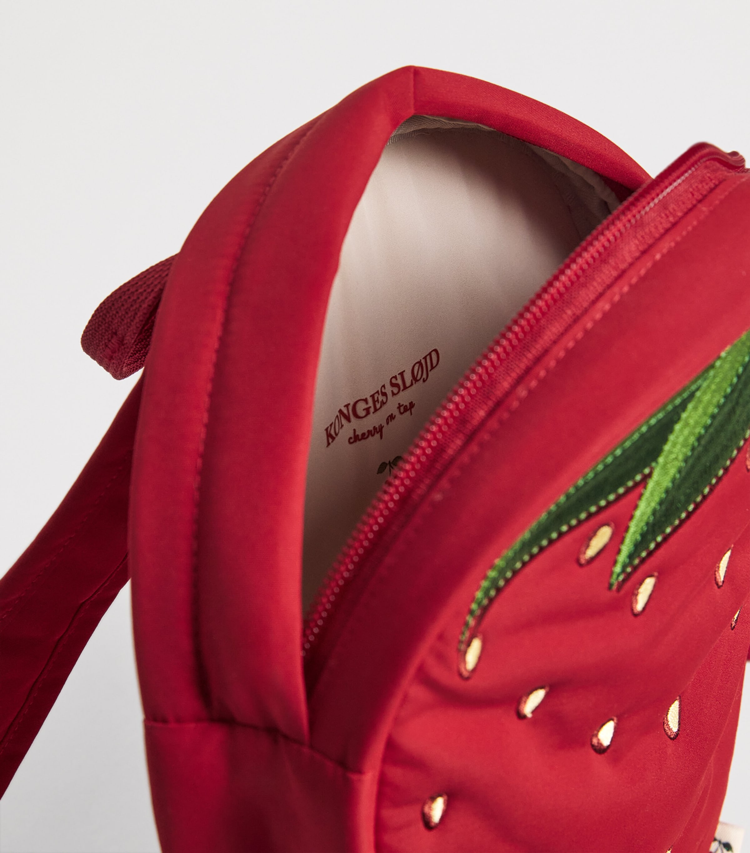 Mini Strawberry Backpack STRAWBERRY Image 3
