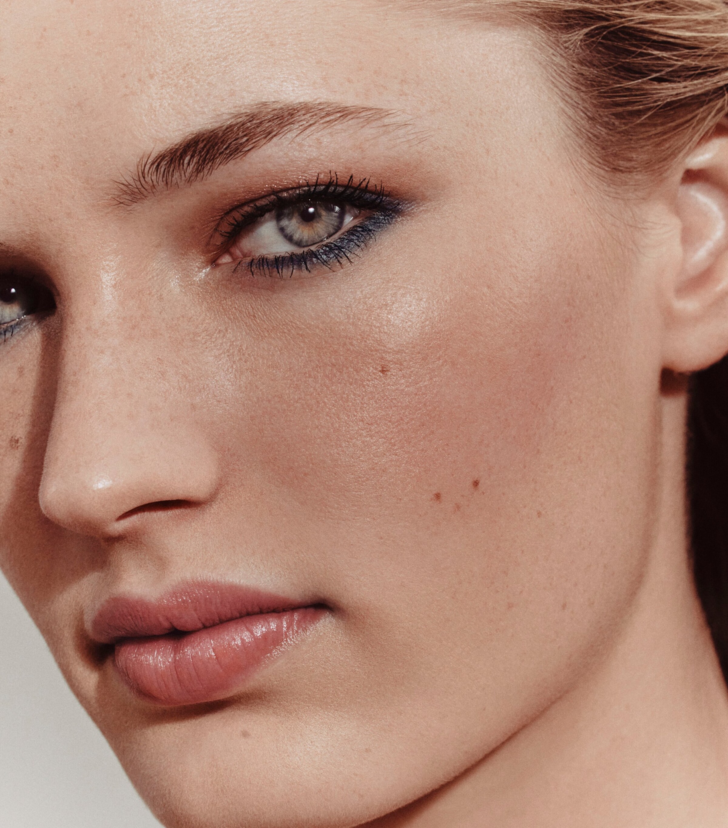 Ombres d'Hermès Eyeshadow Quartet Refill 04 OMBRES MARINES Image 7