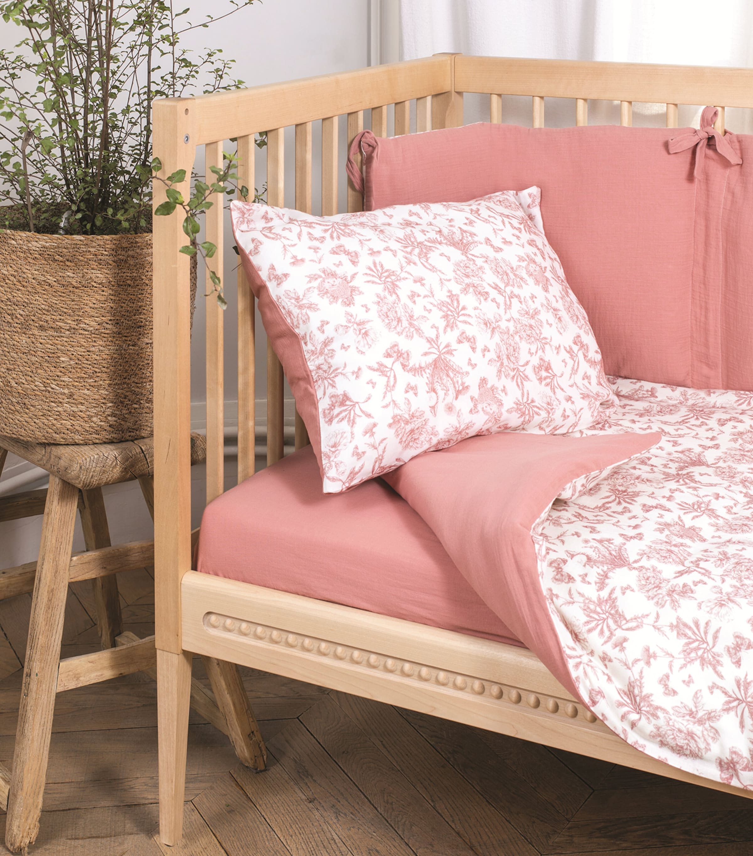 Floral Print Bed Bumper 34 ROSE Image 2