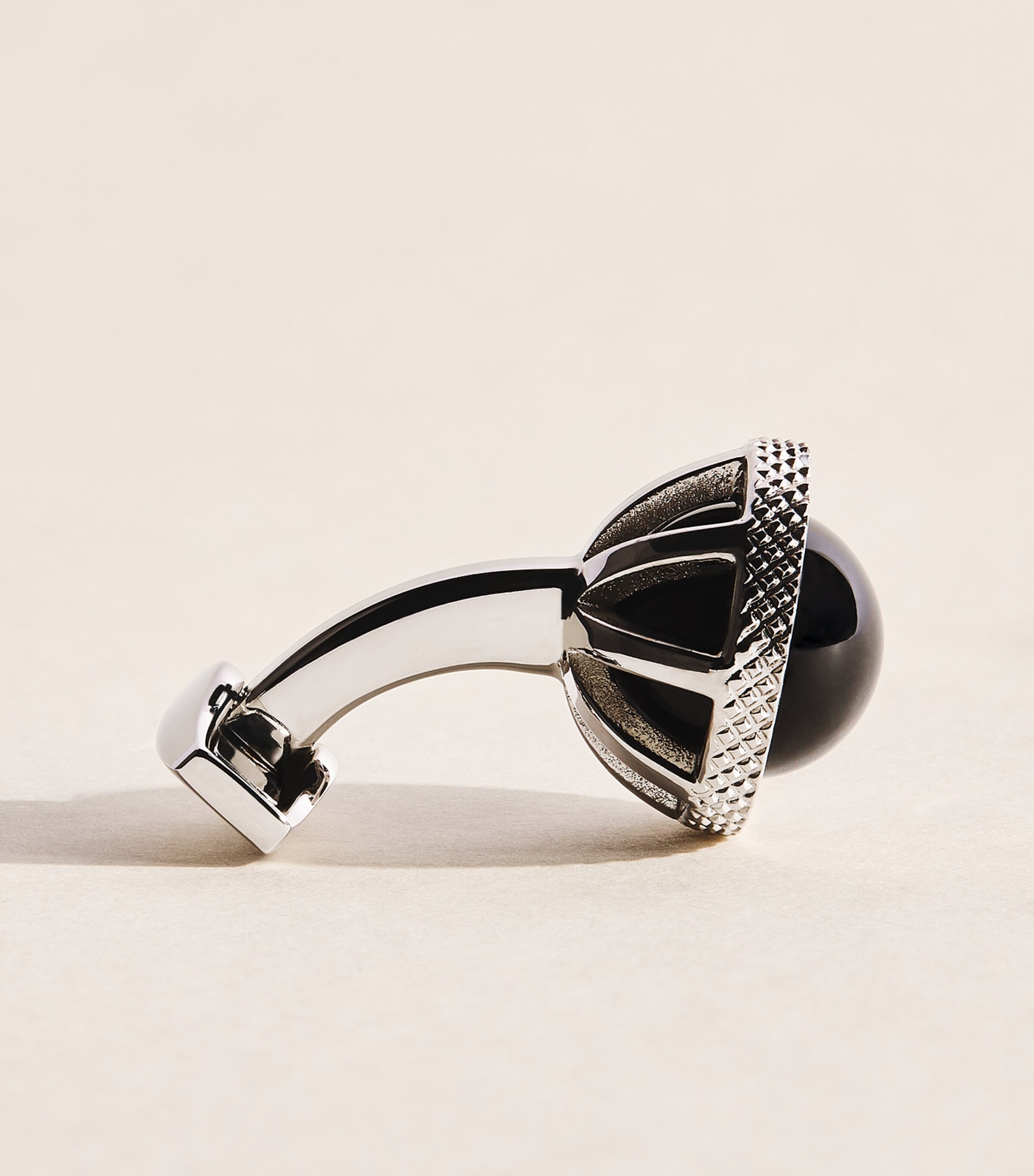 Tateossian Palladium-Plated and Onyx Gyrate Cufflinks Black Image 4