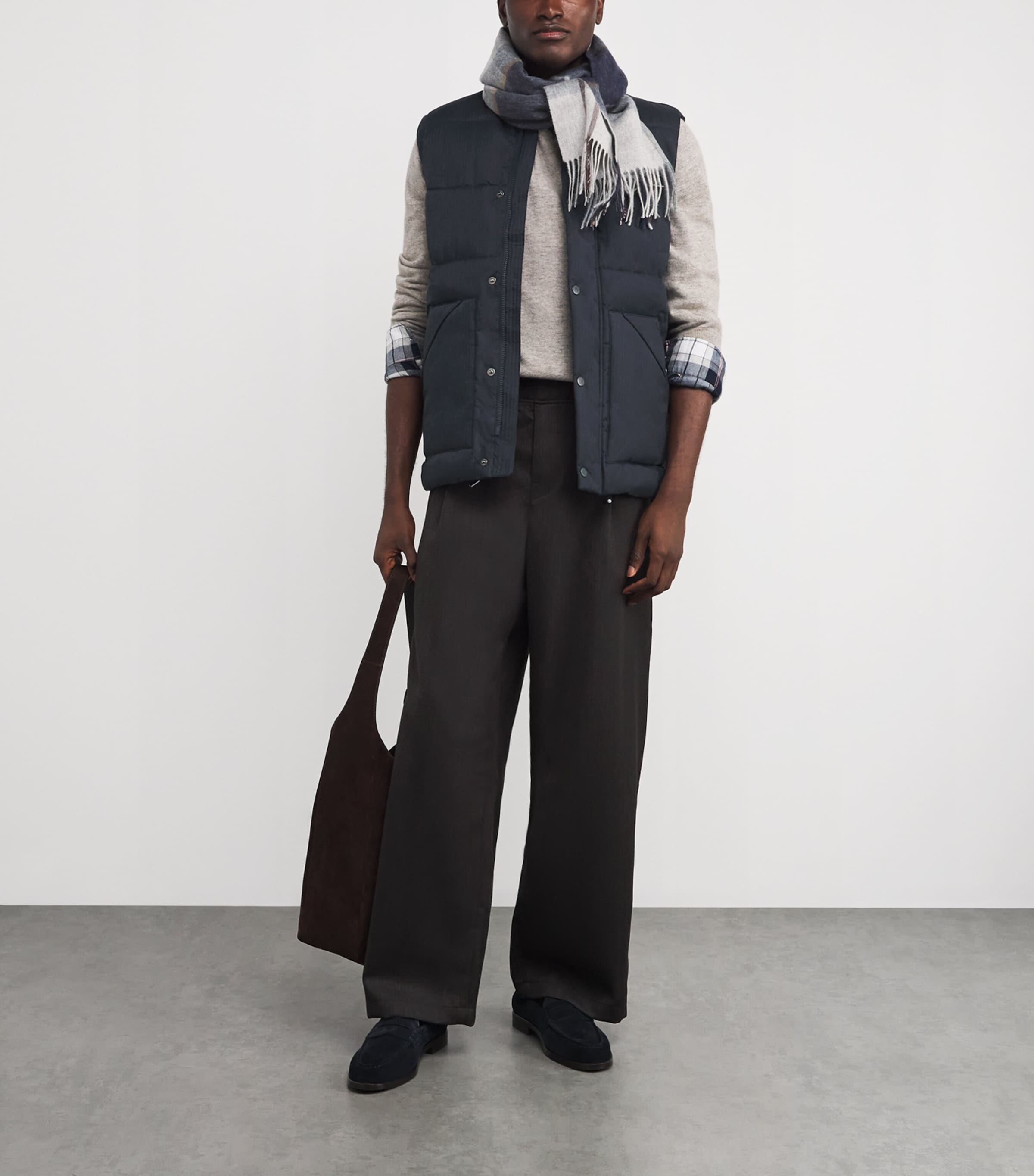 Barbour Mens Brampton Puffer Gilet Dk Navy/midnight Oak Image 2