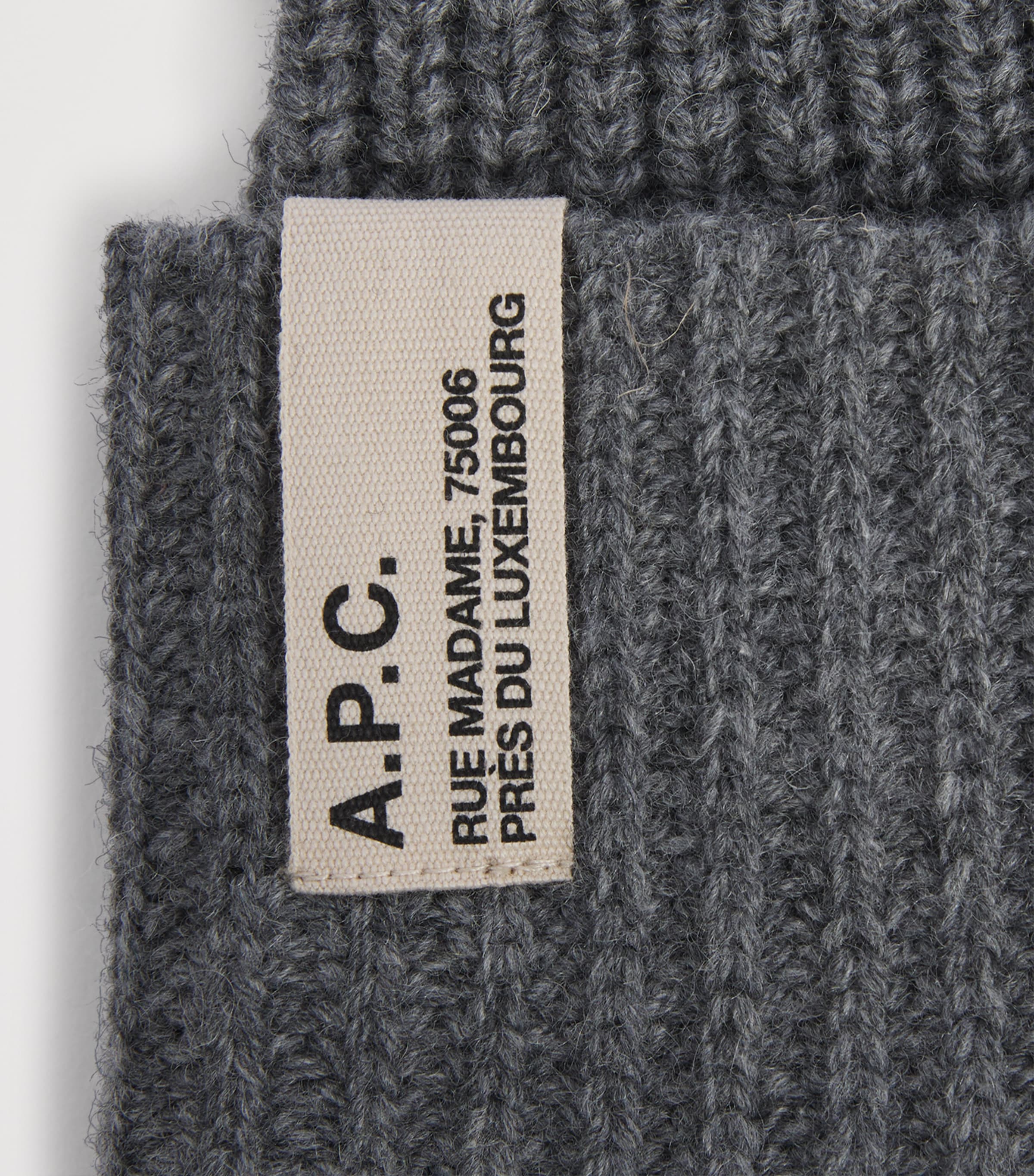 A.P.C. Wool-Cashmere Noa Beanie Lad Anthracite Image 3