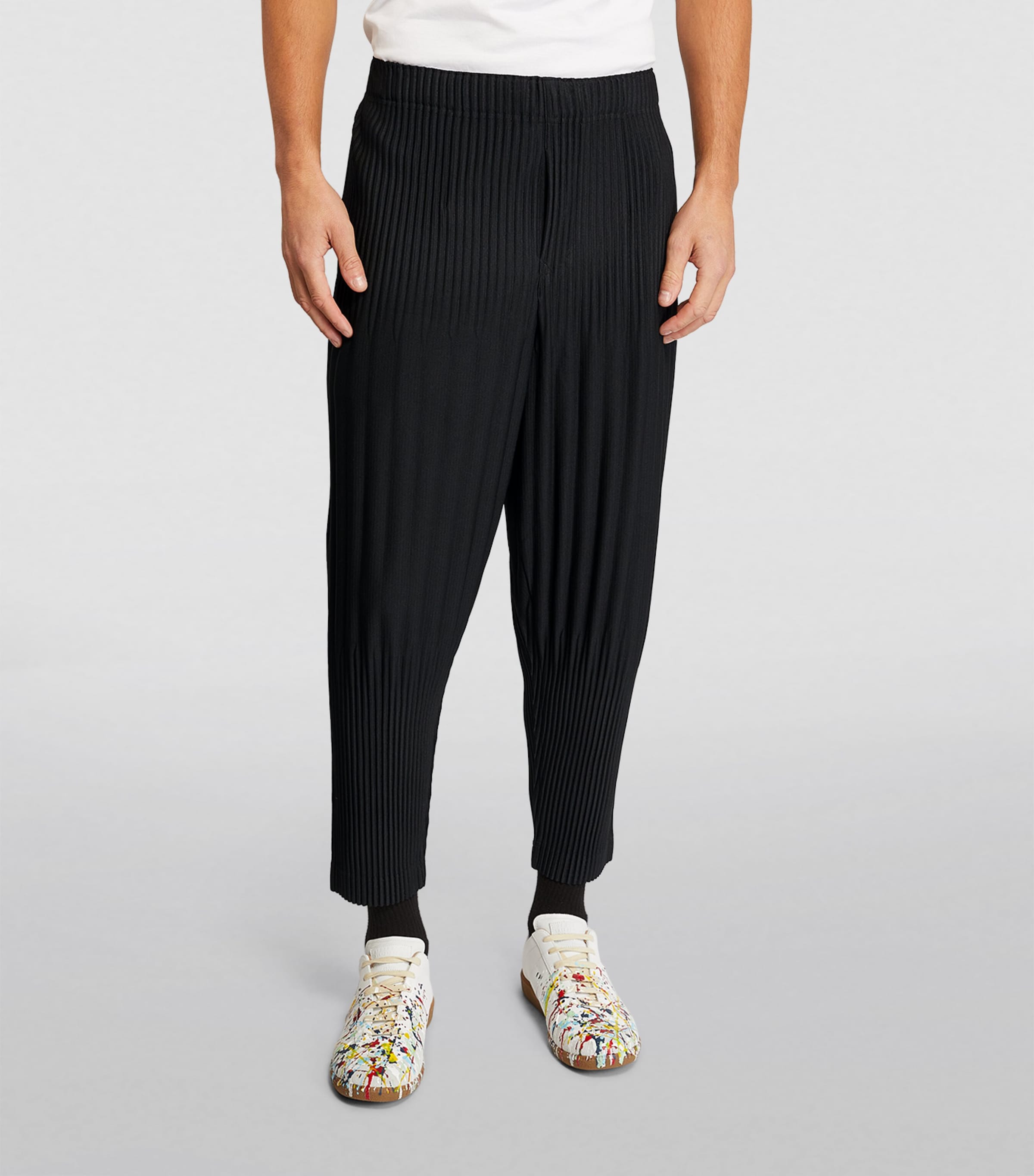 Pleated Tapered Trousers 15 BLACK Image 3